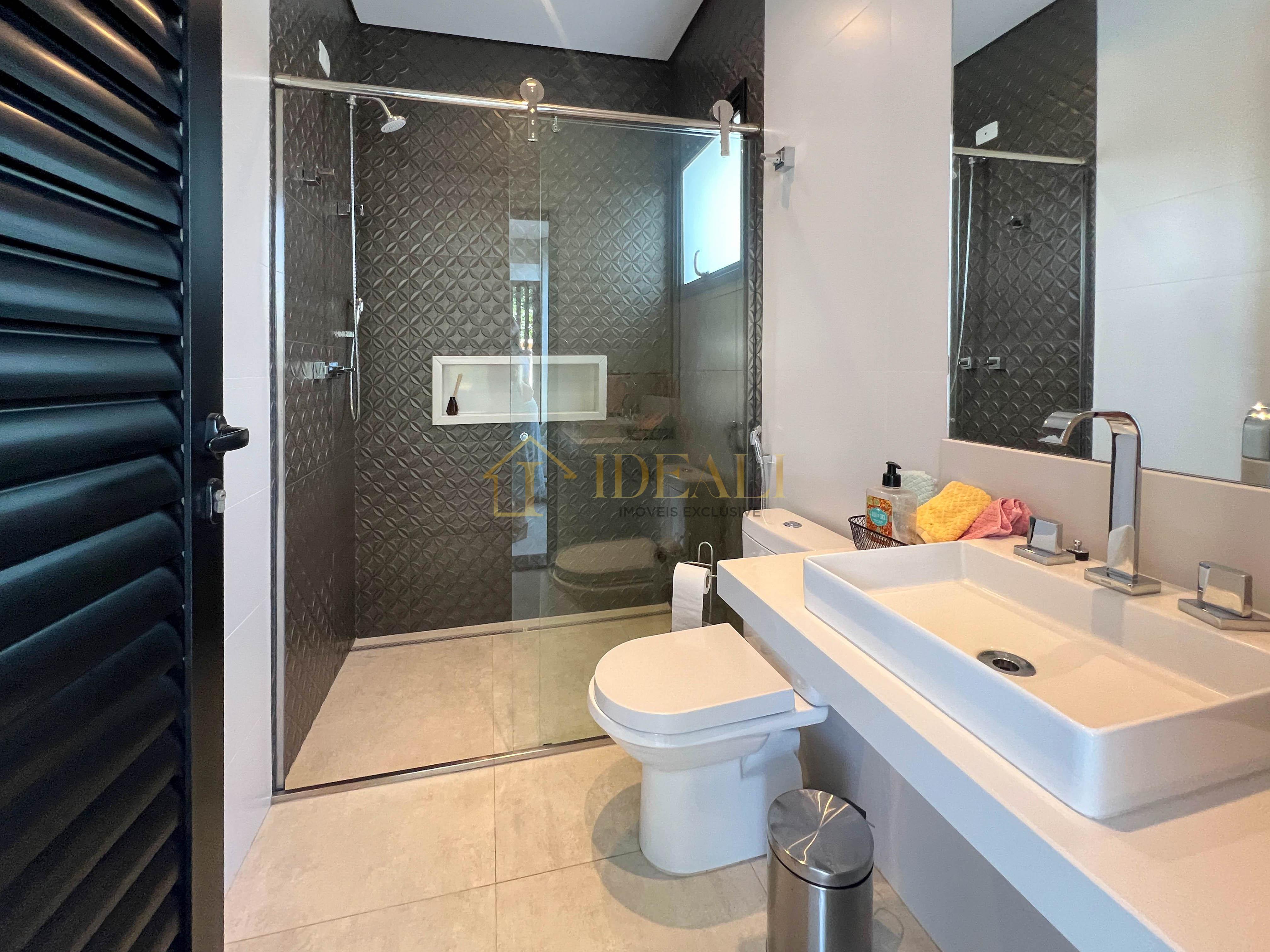 Sobrado a venda no condom&iacute;nio Shambala III, em Atibaia/SP  Atibaia - 