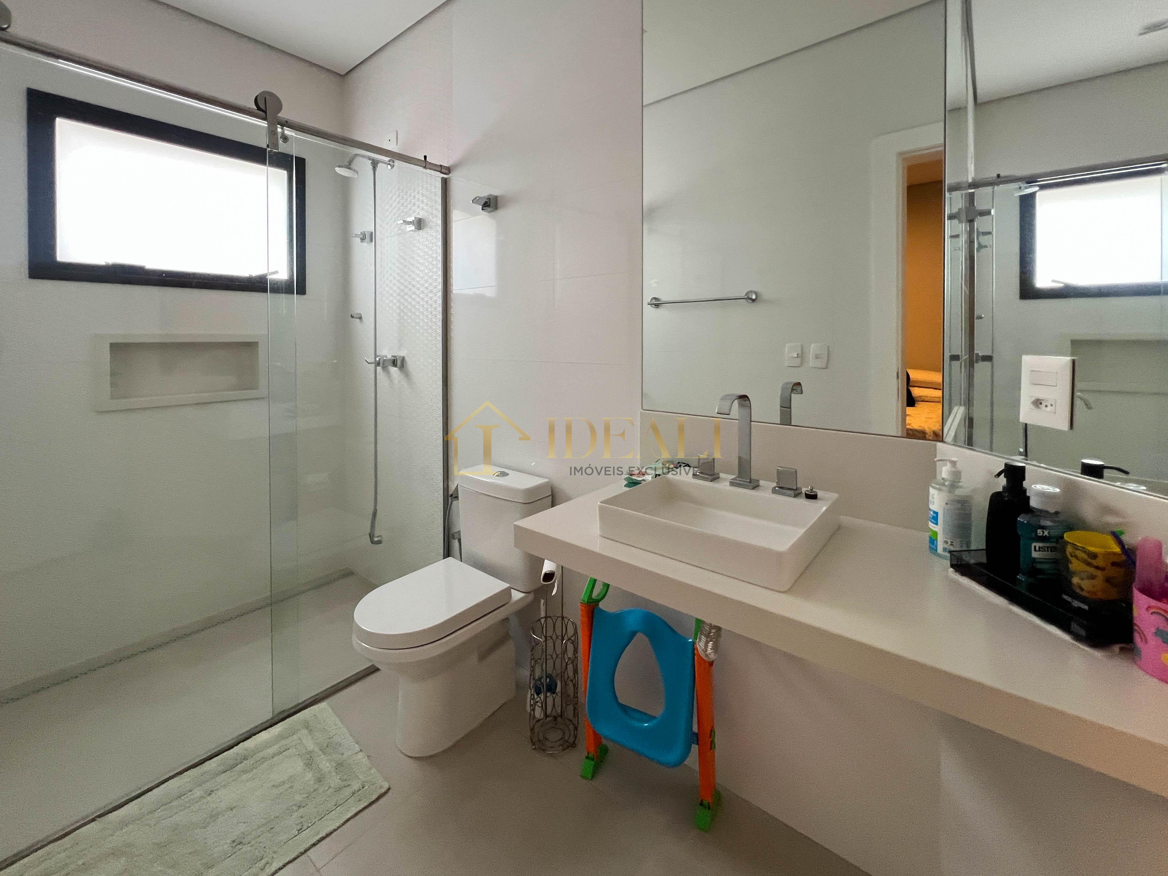 Sobrado a venda no condom&iacute;nio Shambala III, em Atibaia/SP  Atibaia - 