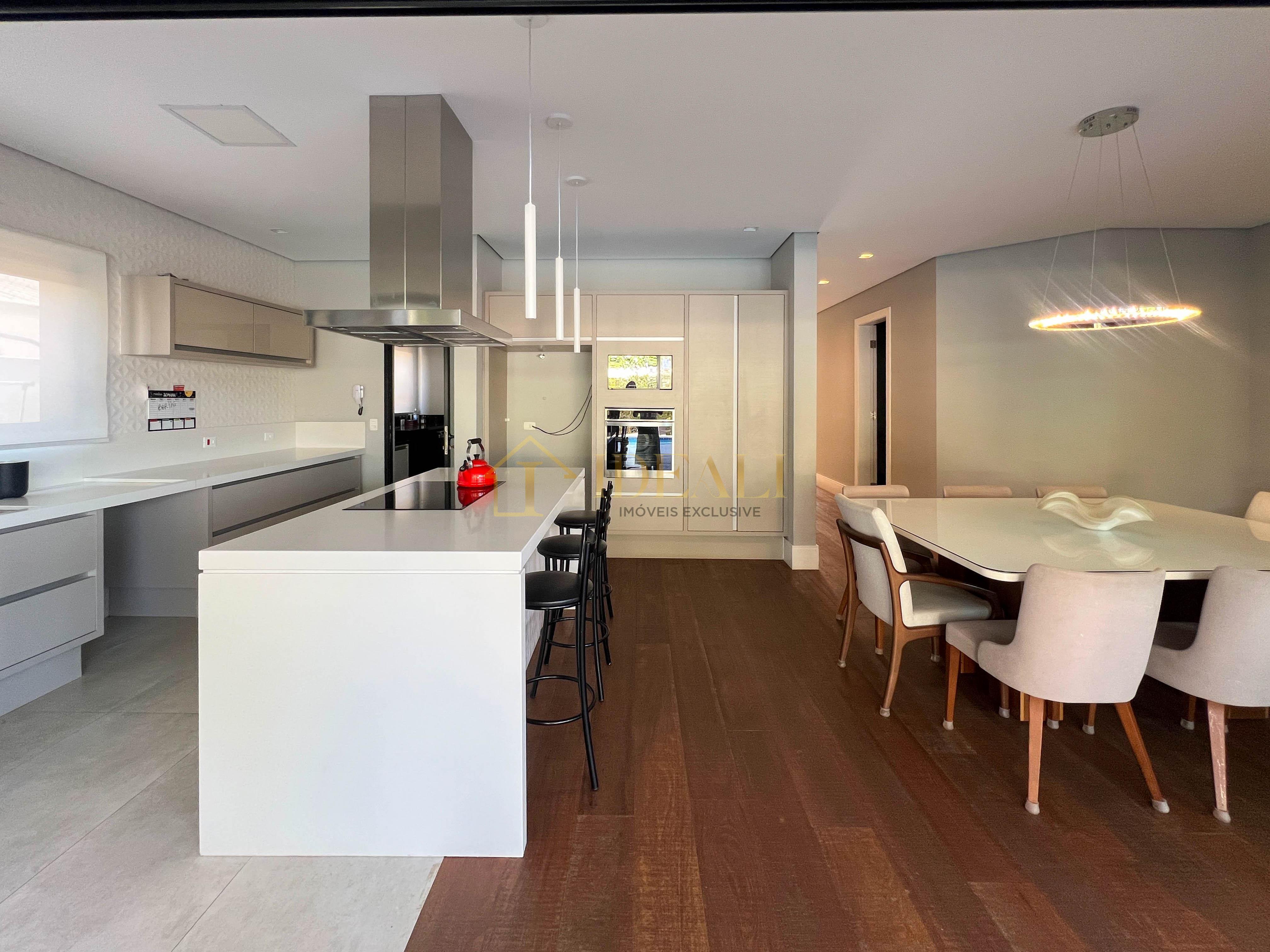 Sobrado a venda no condom&iacute;nio Shambala III, em Atibaia/SP  Atibaia - 