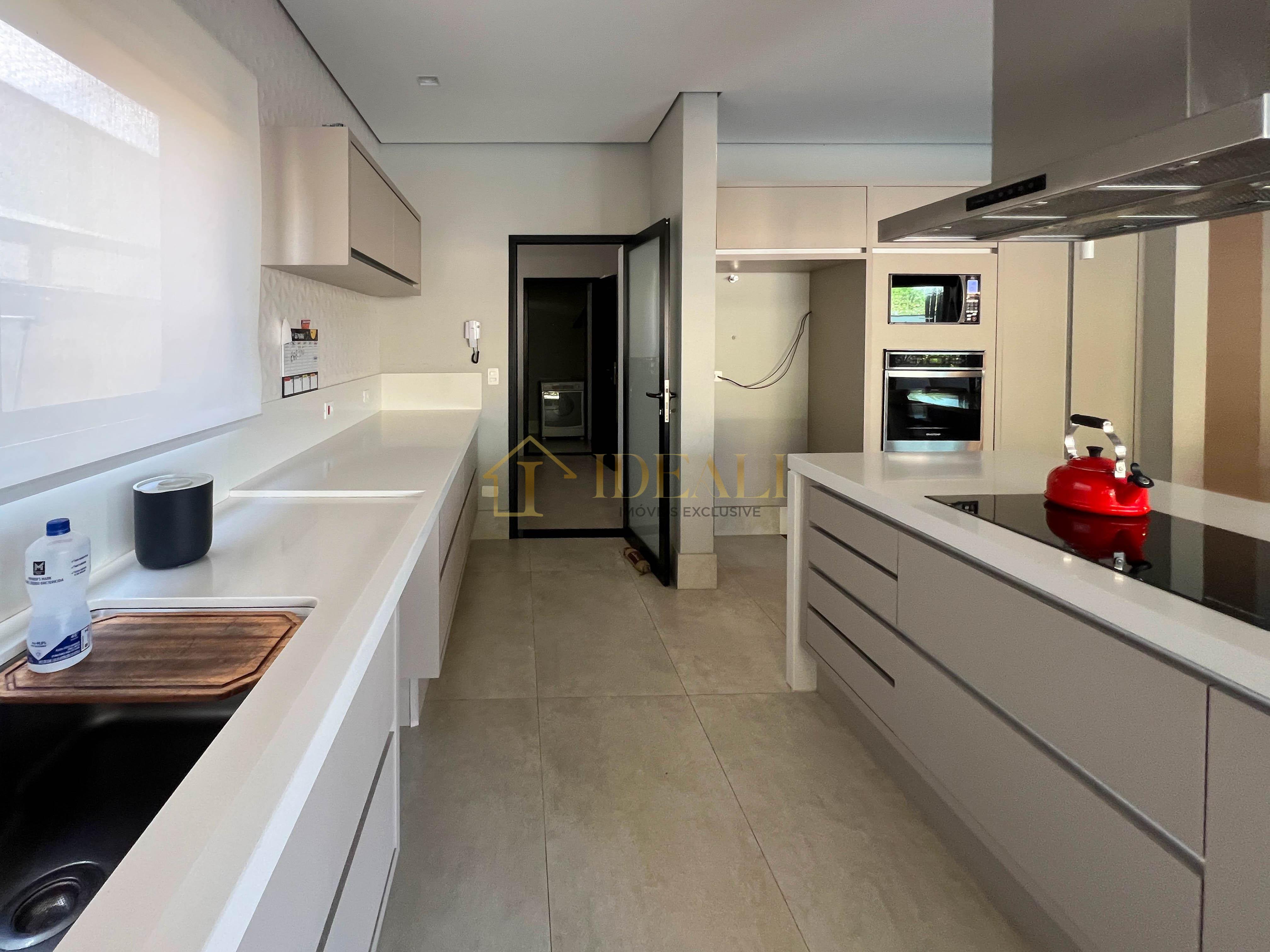 Sobrado a venda no condom&iacute;nio Shambala III, em Atibaia/SP  Atibaia - 