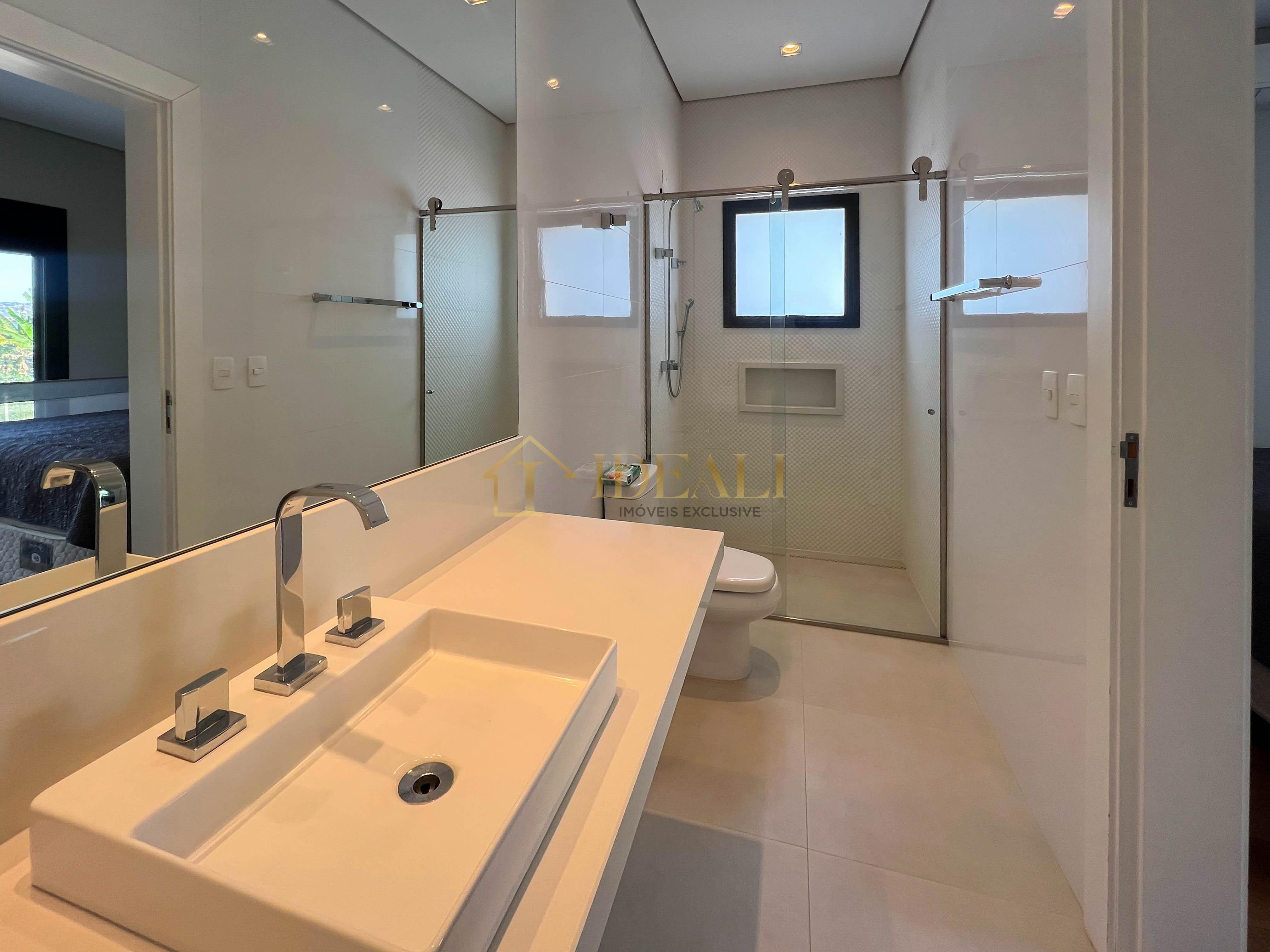 Sobrado a venda no condom&iacute;nio Shambala III, em Atibaia/SP  Atibaia - 