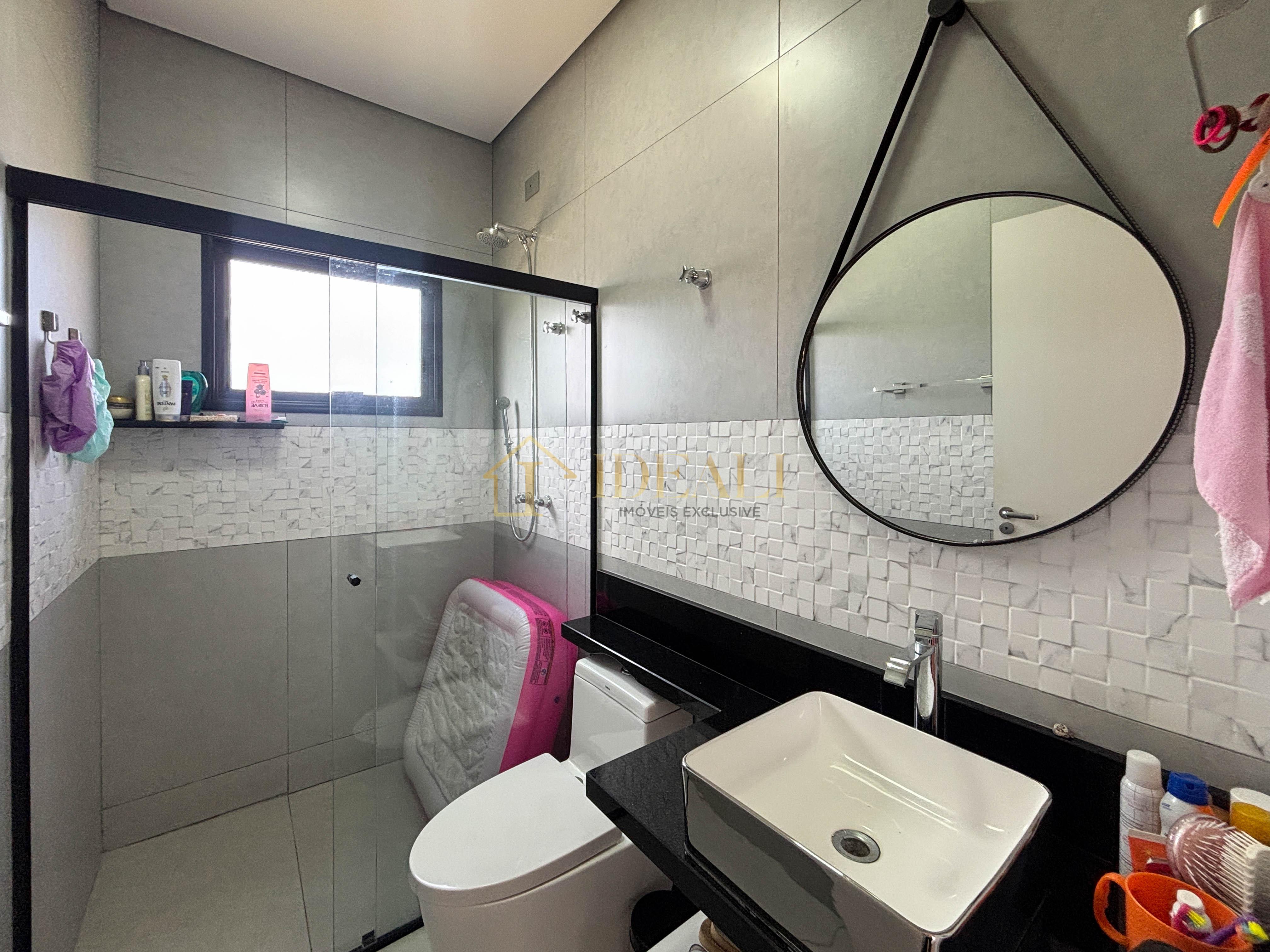 Casa totalmente t&eacute;rrea a venda no condom&iacute;nio Shambala 3 em Atibaia!  Atibaia - 