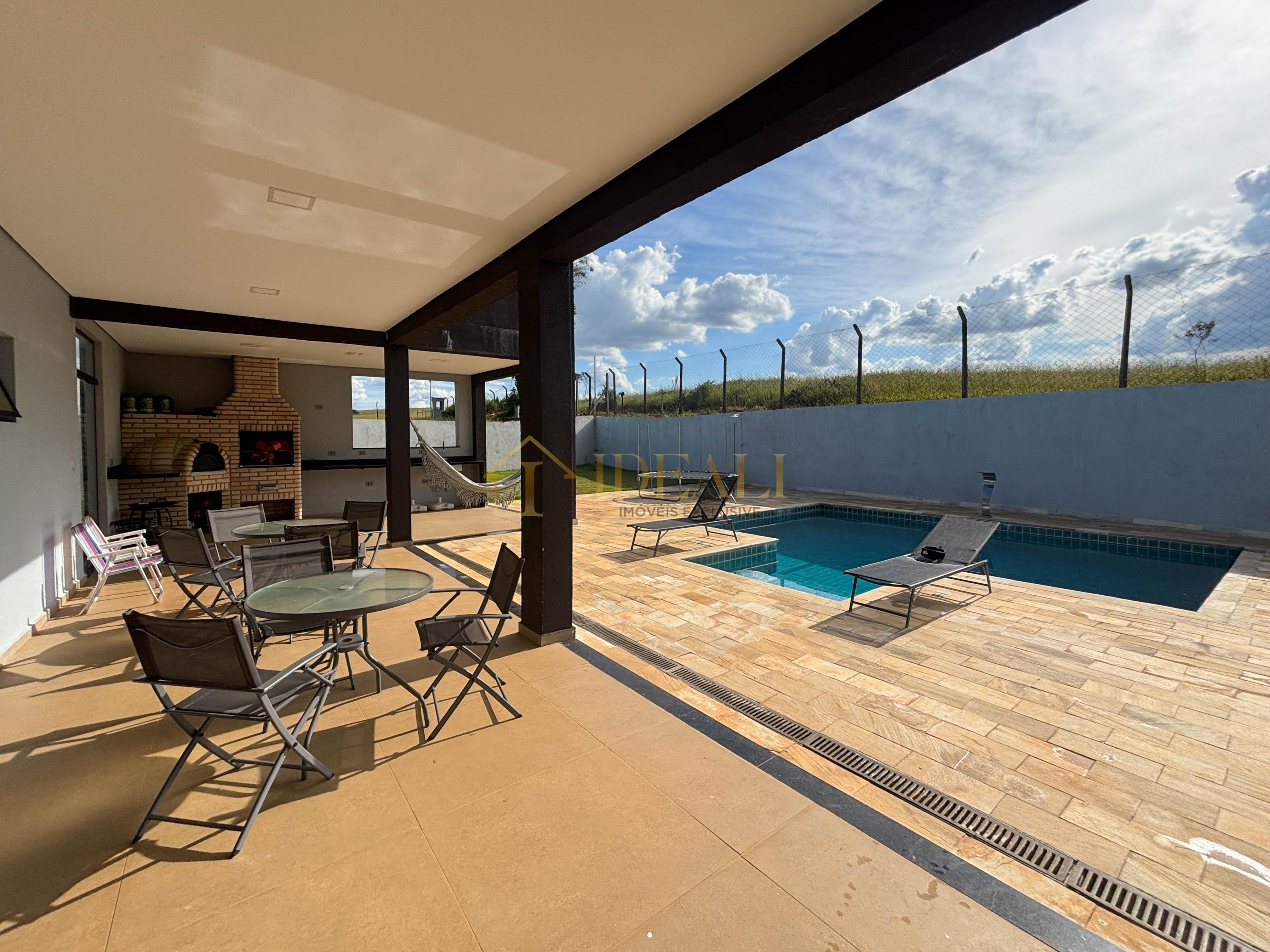 Casa totalmente t&eacute;rrea a venda no condom&iacute;nio Shambala 3 em Atibaia!  Atibaia - 