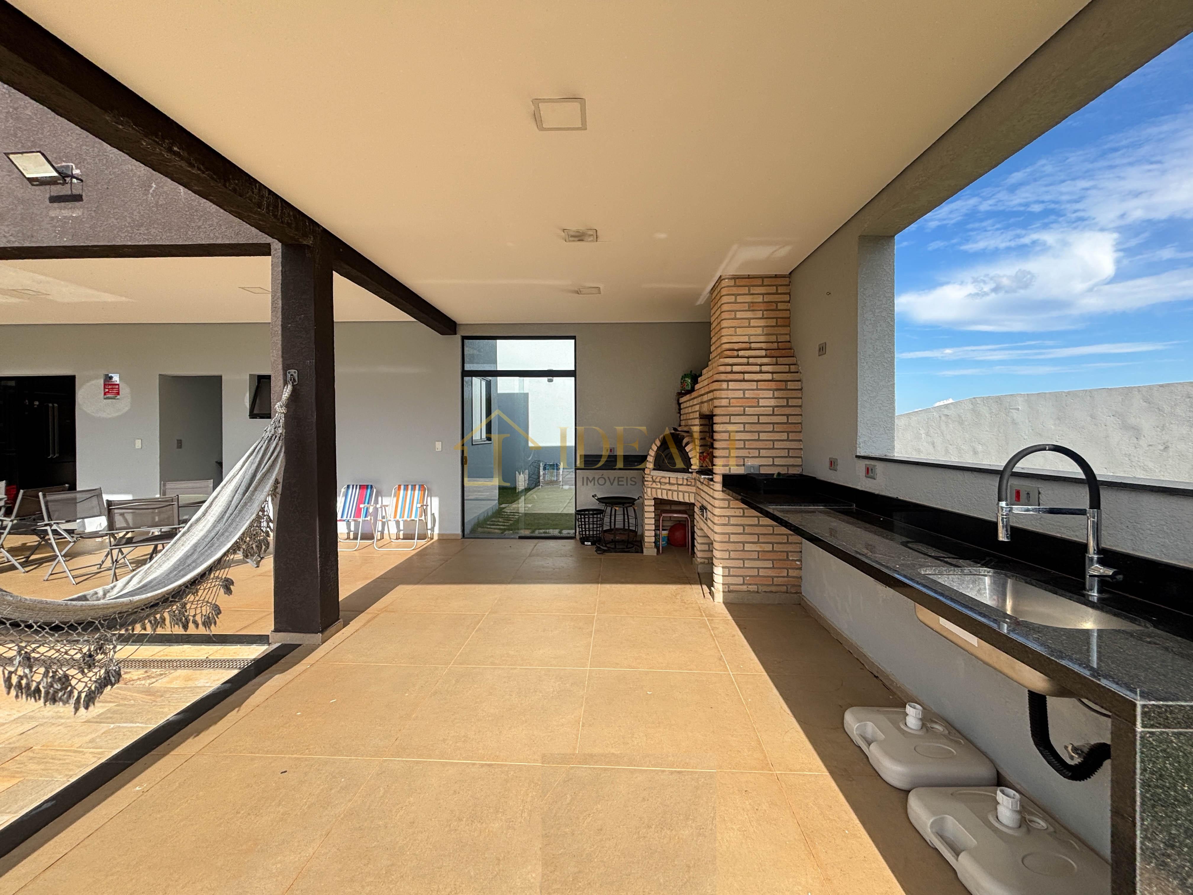 Casa totalmente t&eacute;rrea a venda no condom&iacute;nio Shambala 3 em Atibaia!  Atibaia - 