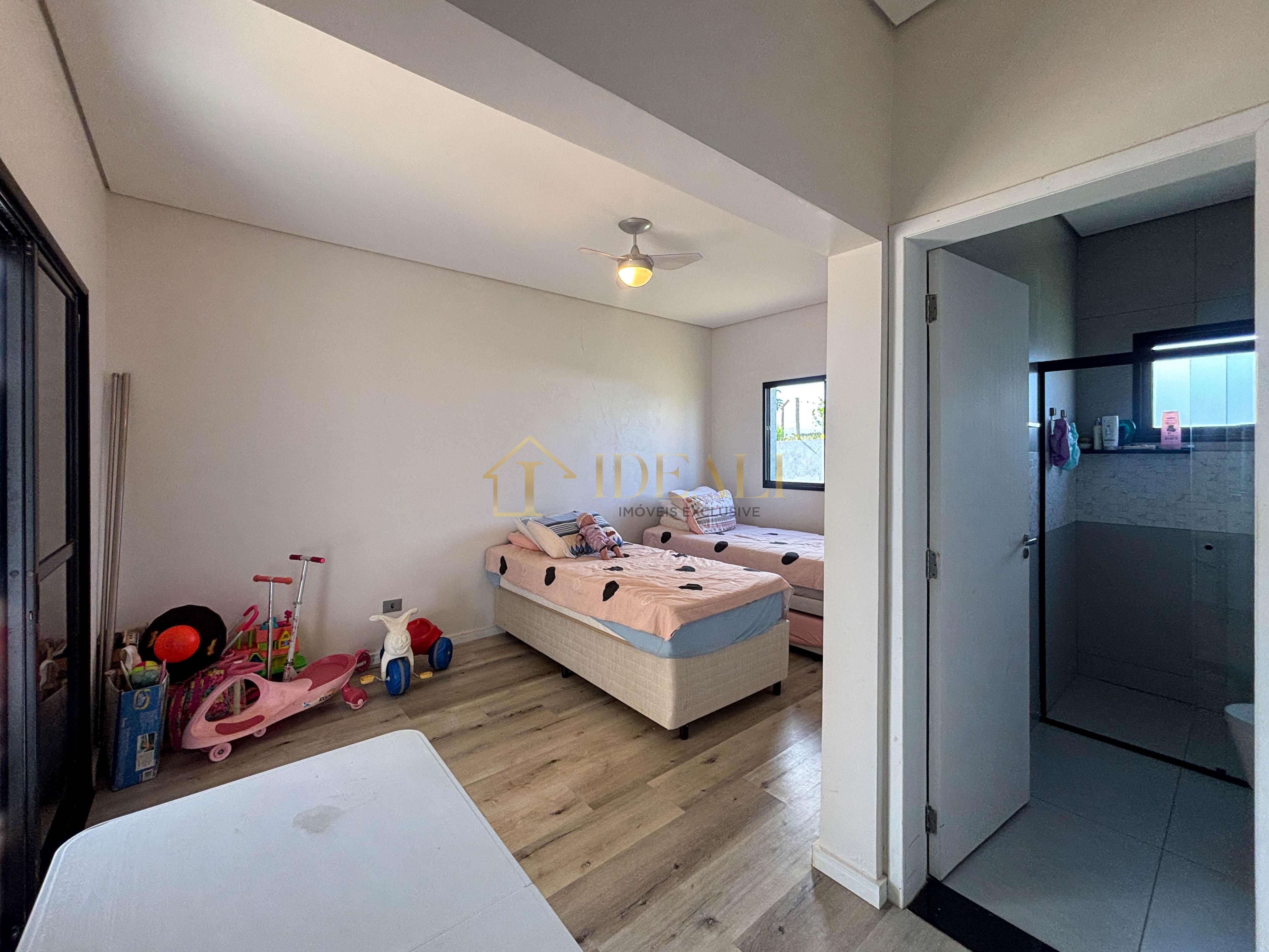 Casa totalmente t&eacute;rrea a venda no condom&iacute;nio Shambala 3 em Atibaia!  Atibaia - 