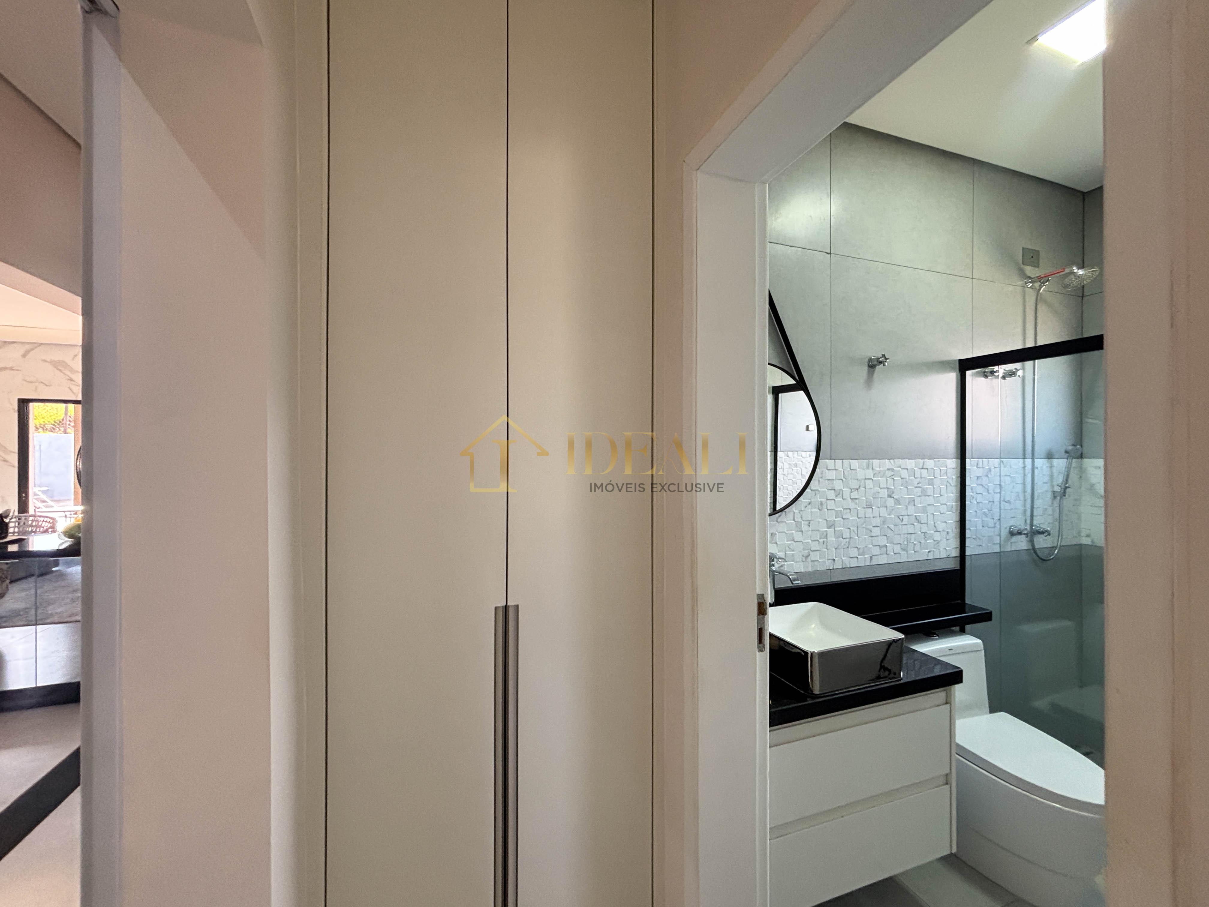 Casa totalmente t&eacute;rrea a venda no condom&iacute;nio Shambala 3 em Atibaia!  Atibaia - 