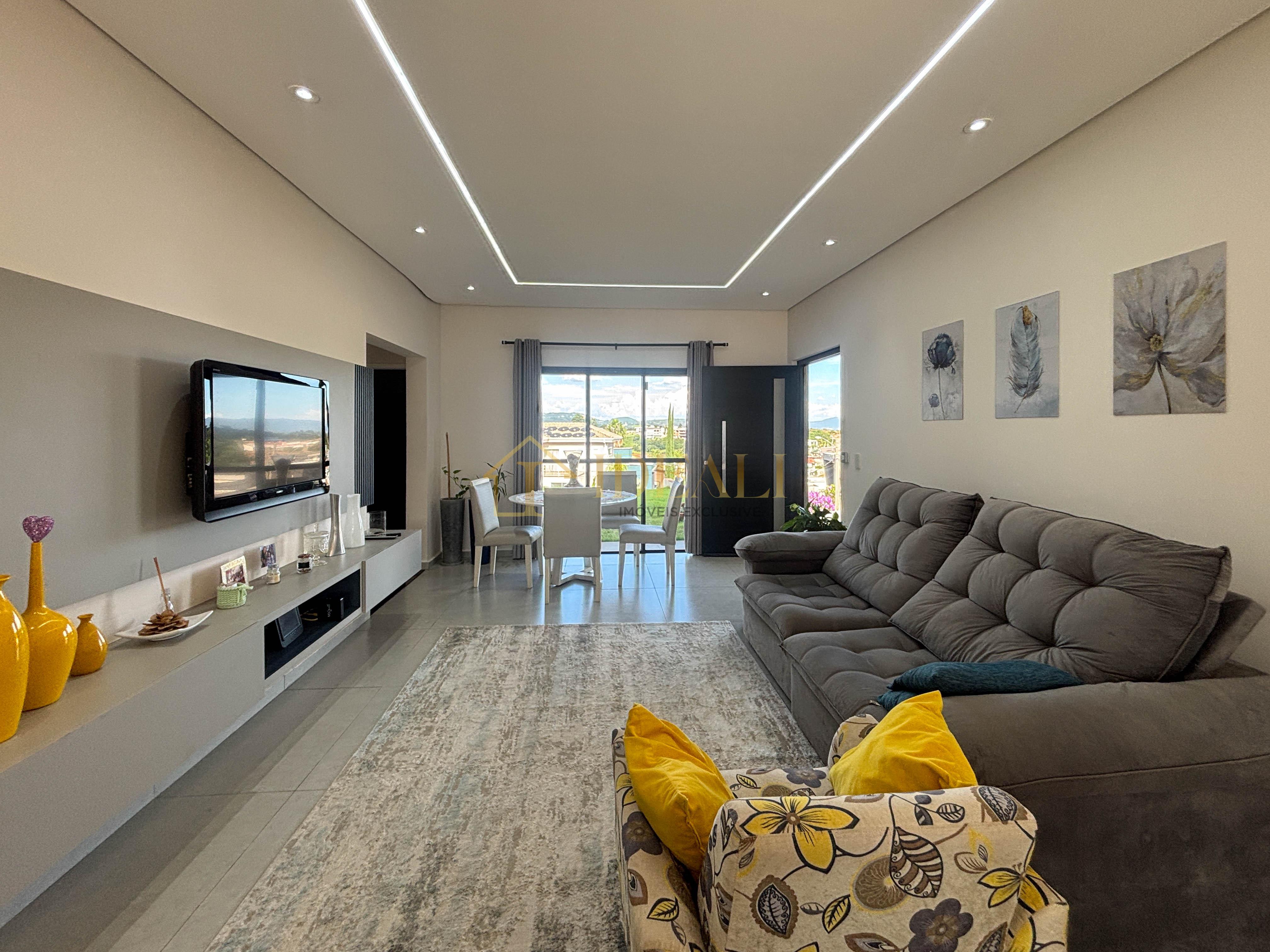 Casa totalmente t&eacute;rrea a venda no condom&iacute;nio Shambala 3 em Atibaia!  Atibaia - 