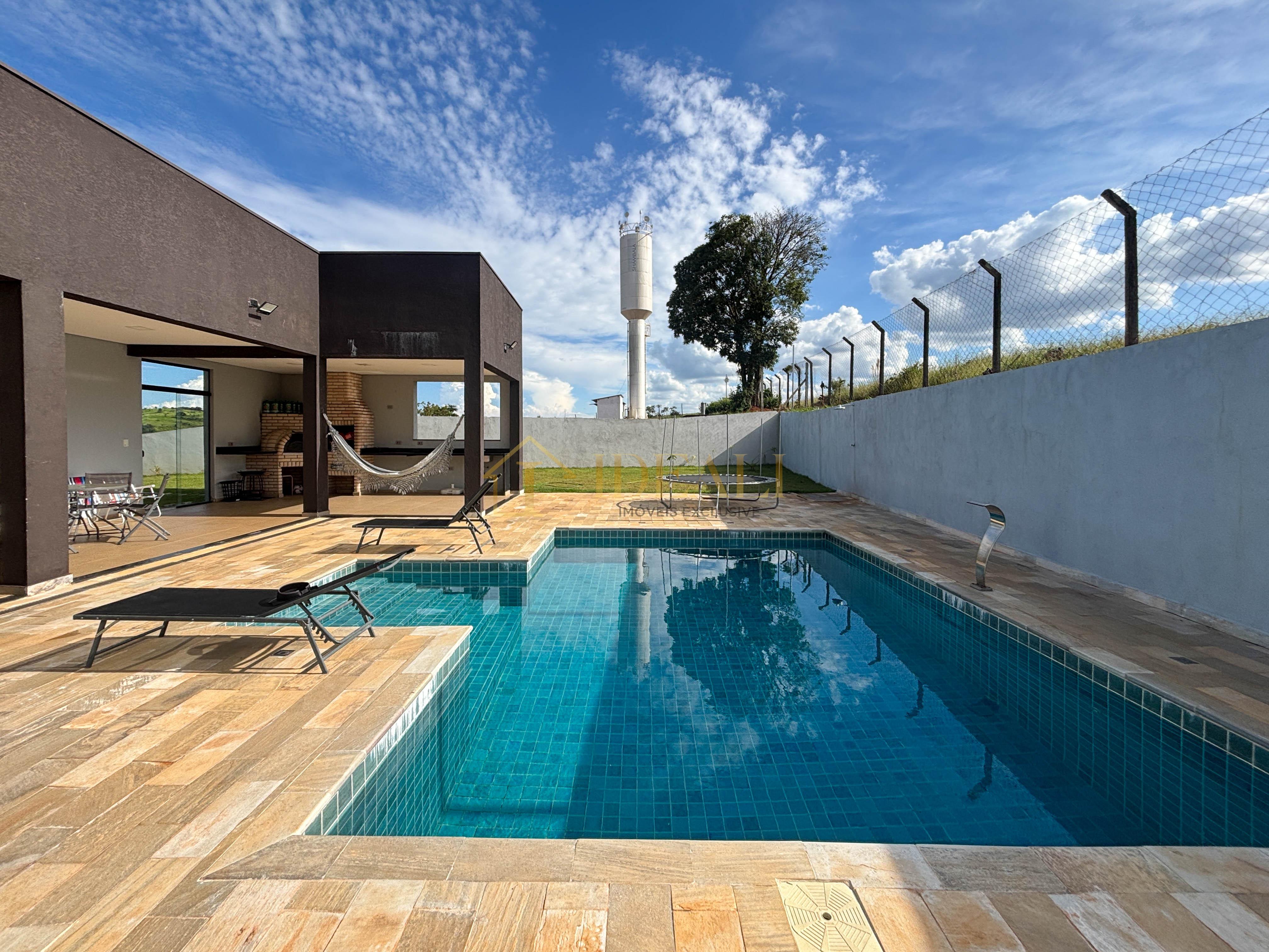 Casa totalmente t&eacute;rrea a venda no condom&iacute;nio Shambala 3 em Atibaia!  Atibaia - 