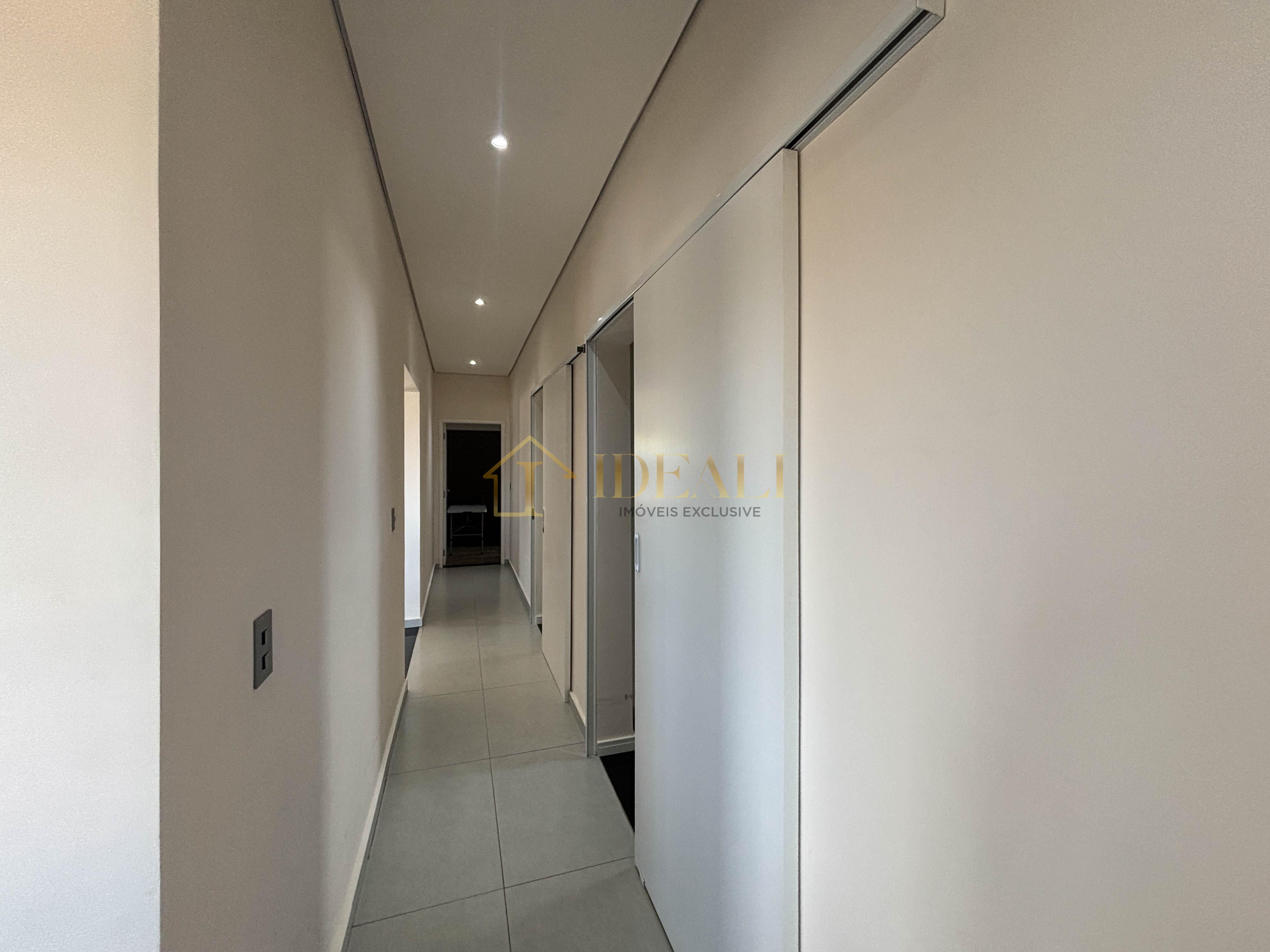 Casa totalmente t&eacute;rrea a venda no condom&iacute;nio Shambala 3 em Atibaia!  Atibaia - 