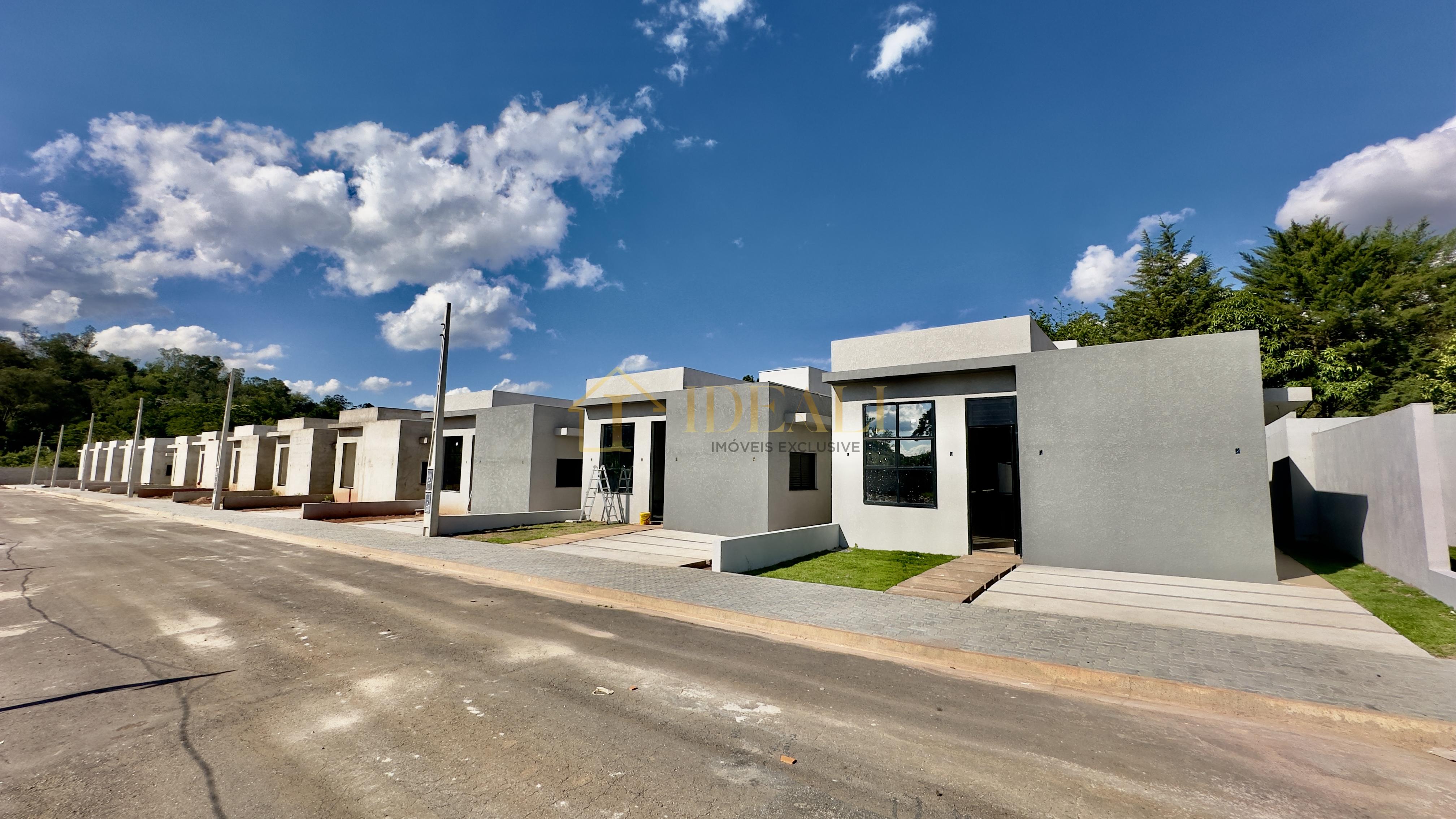 CASAS PRONTAS E TERREAS A VENDA EM ATIBAIA - SP ESTRADA PARAPANEMA  Atibaia - 