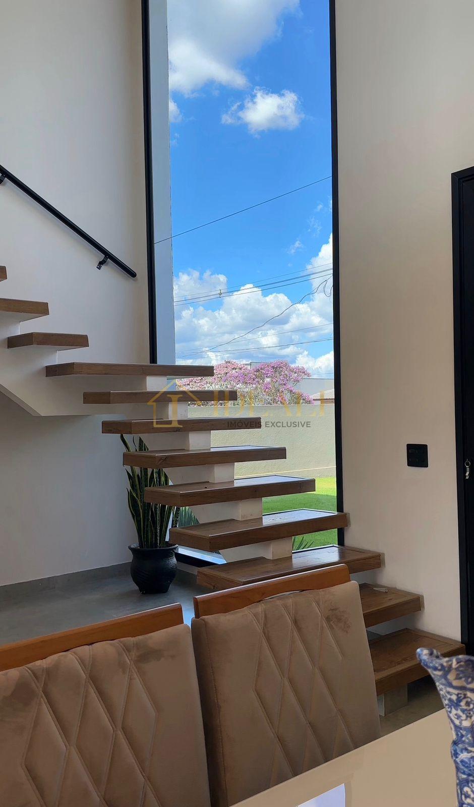 CASA DE ALTO PADR&Atilde;O EM CONDOMINIO FECHADO DE MAIRIPOR&Atilde; rua dos narcisios  Mairiporã - 