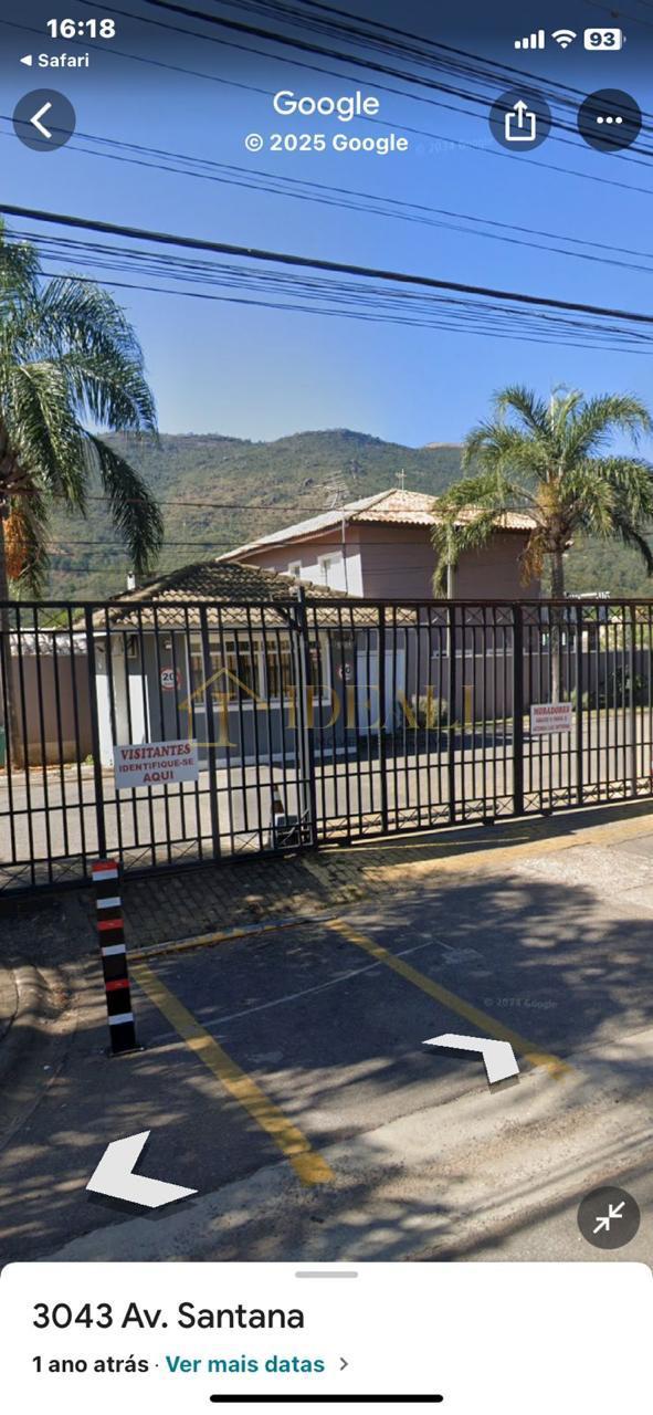 Impec&aacute;vel casa t&eacute;rrea em condom&iacute;nio, perto de tudo e da Lucas, vista p/ Pedra Grande  Atibaia - 