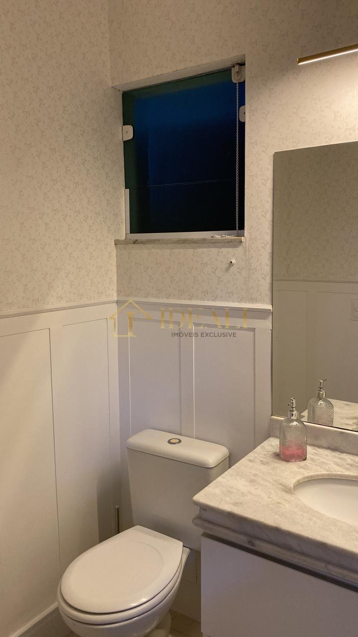 Impec&aacute;vel casa t&eacute;rrea em condom&iacute;nio, perto de tudo e da Lucas, vista p/ Pedra Grande  Atibaia - 