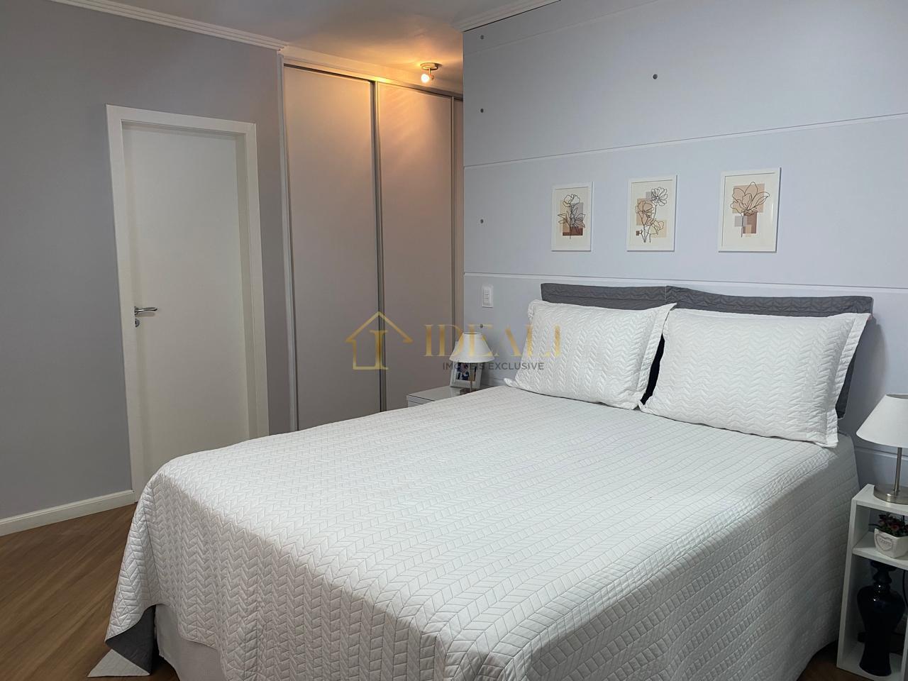 Impec&aacute;vel casa t&eacute;rrea em condom&iacute;nio, perto de tudo e da Lucas, vista p/ Pedra Grande  Atibaia - 