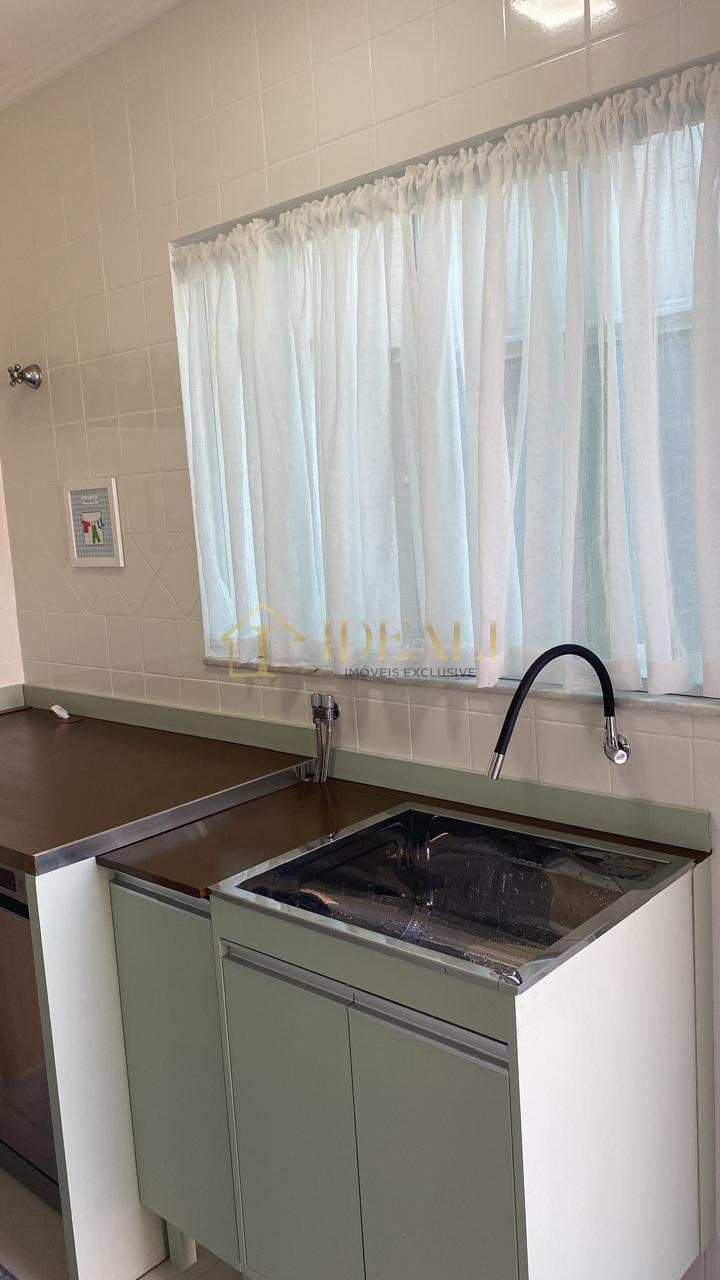 Impec&aacute;vel casa t&eacute;rrea em condom&iacute;nio, perto de tudo e da Lucas, vista p/ Pedra Grande  Atibaia - 