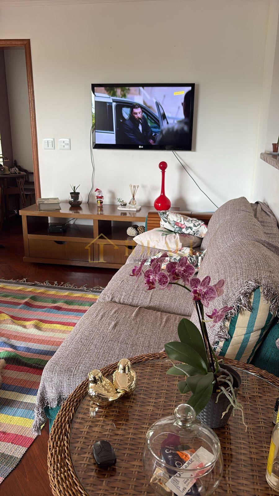 Linda casa em condom&iacute;nio fechado, no centro da cidade de Mairipor&atilde;, perto de tudo  Mairiporã - 