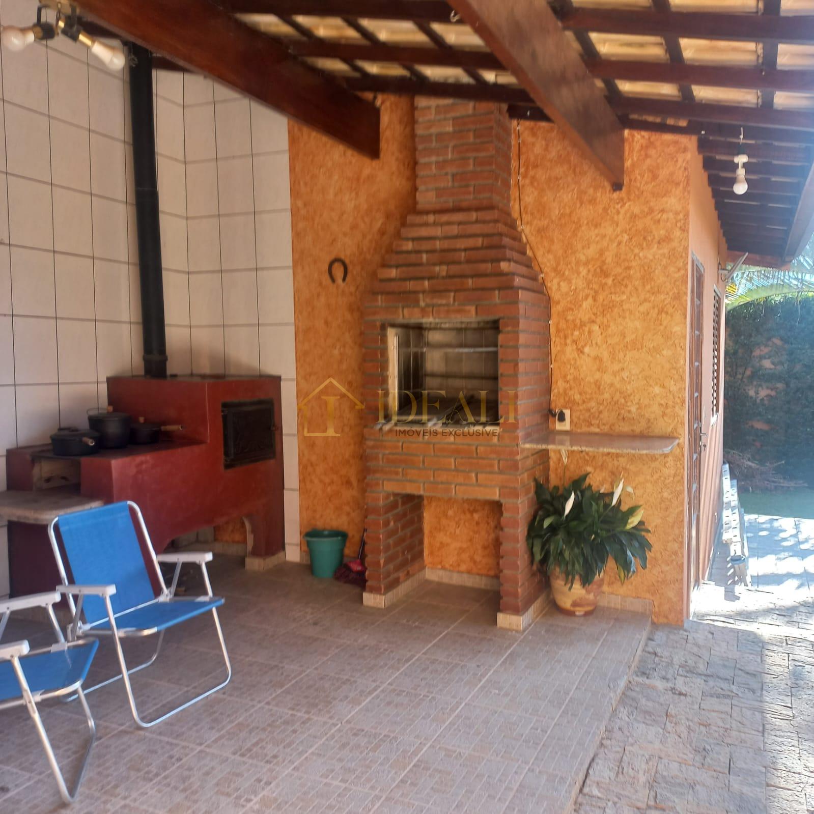 Casa ampla e arejada em bairro nobre, rua s/ sa&iacute;da, perto da Lucas, estuda permuta parcial  Atibaia - 