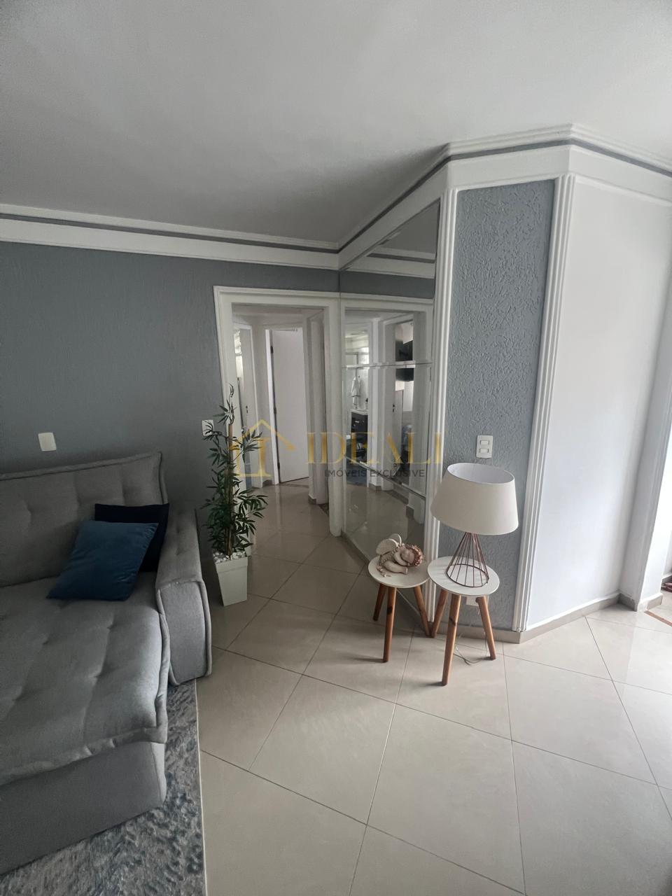 Casa ampla e arejada em bairro nobre, rua s/ sa&iacute;da, perto da Lucas, estuda permuta parcial  Atibaia - 