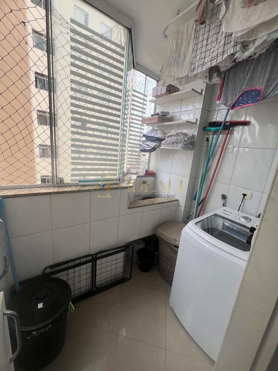 Casa ampla e arejada em bairro nobre, rua s/ sa&iacute;da, perto da Lucas, estuda permuta parcial  Atibaia - 