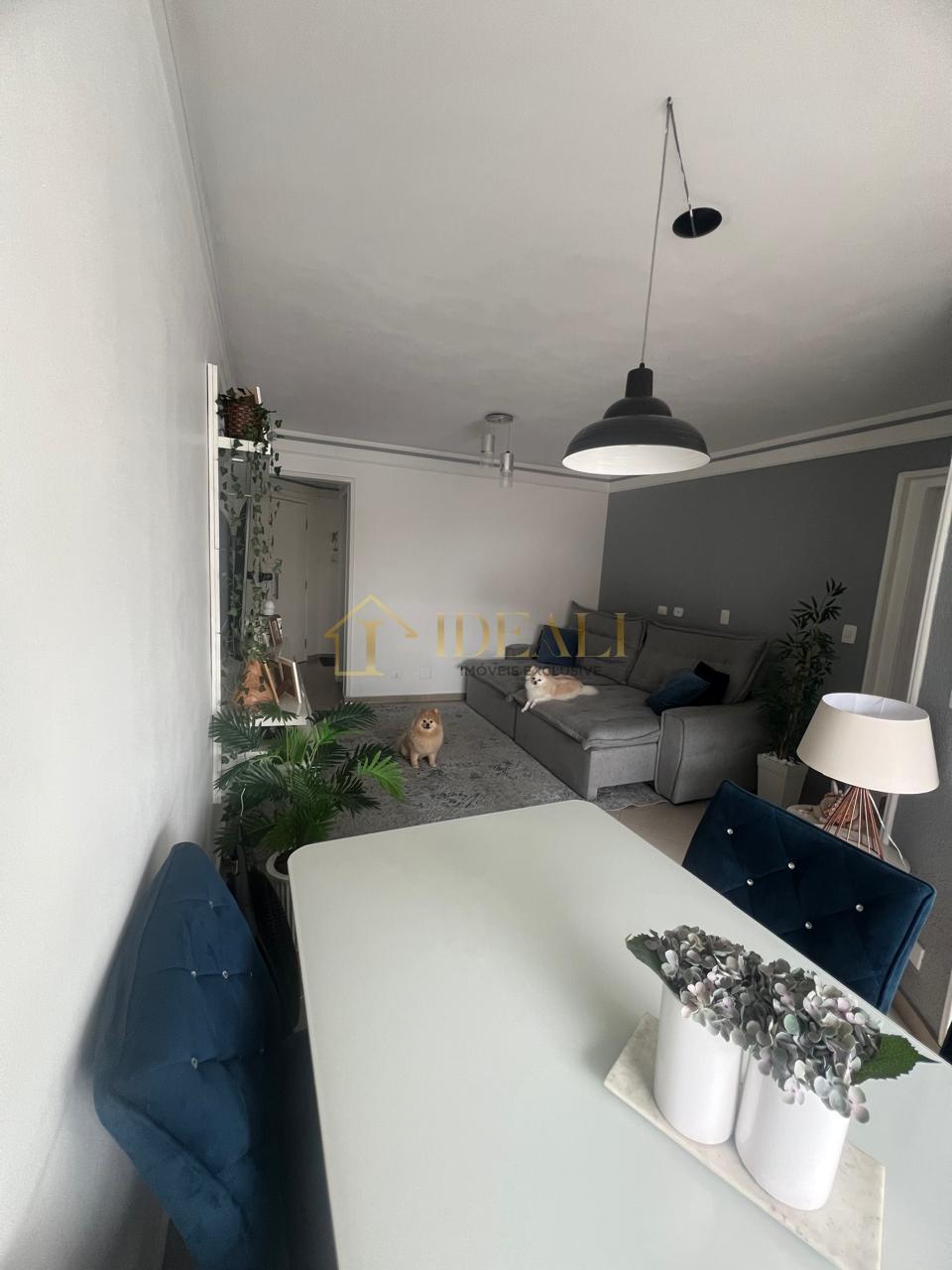 Casa ampla e arejada em bairro nobre, rua s/ sa&iacute;da, perto da Lucas, estuda permuta parcial  Atibaia - 