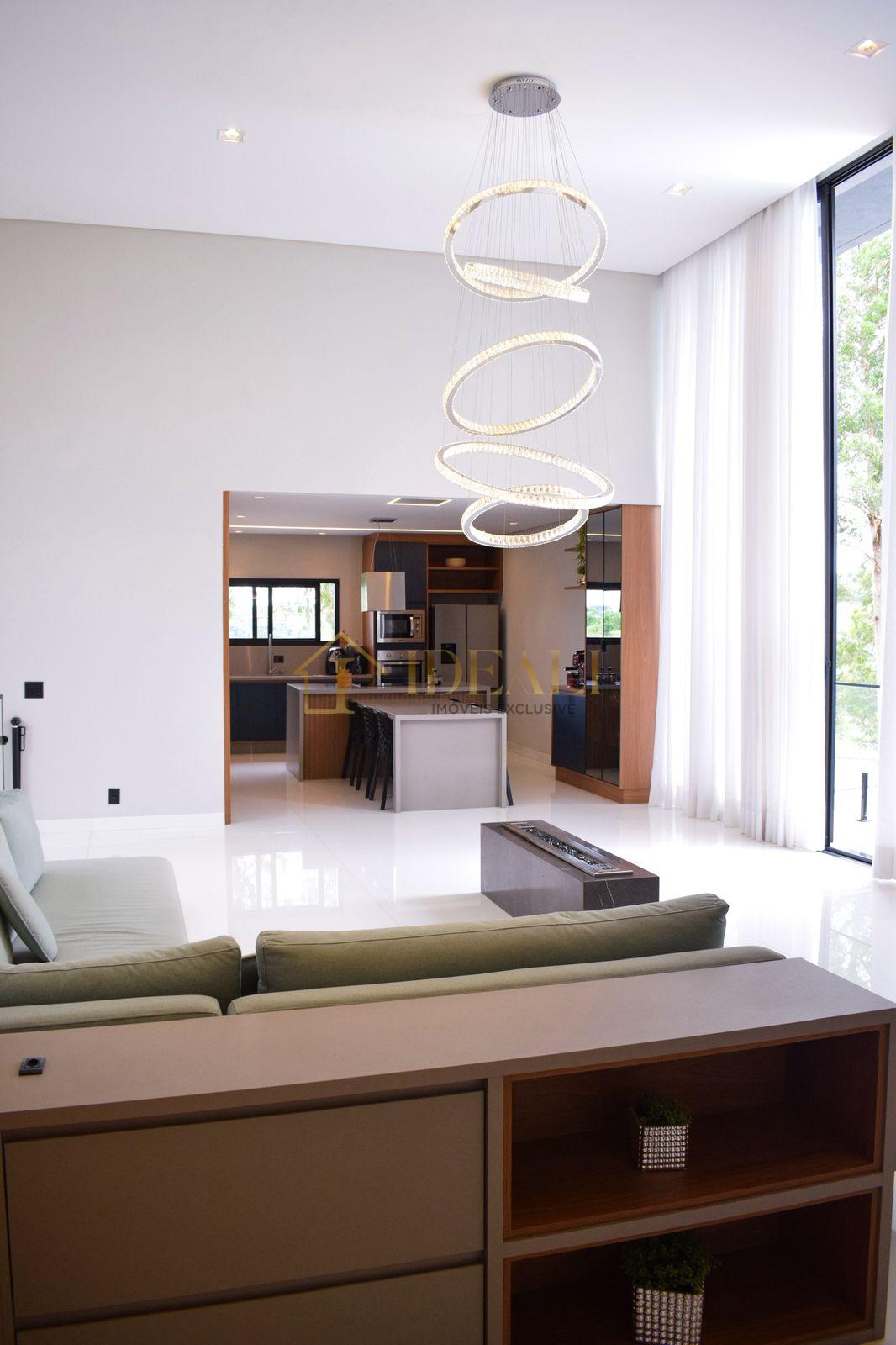 CASA EM CONDOMINIO FECHADO DE LUXO EM ATIBAIA  Atibaia - 