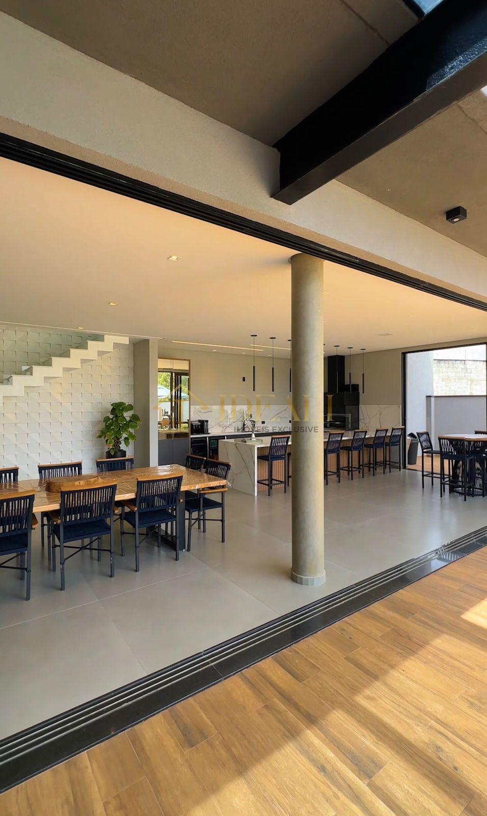 CASA EM CONDOMINIO FECHADO DE LUXO EM ATIBAIA  Atibaia - 