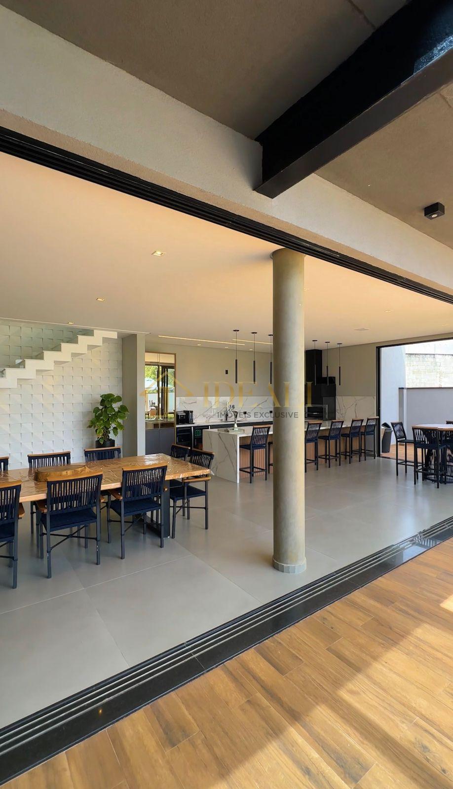 CASA EM CONDOMINIO FECHADO DE LUXO EM ATIBAIA  Atibaia - 