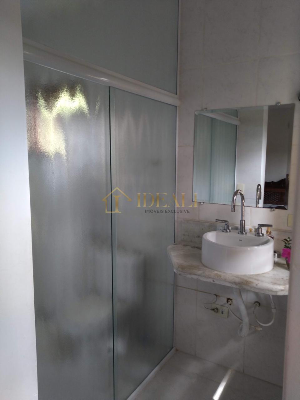 CASA NA SERRA DA CANTAREIRA ( ACEITA FINANCIAMENTO ) CONDOMINIO FECHADO RUA GRAVATA  Mairiporã - 