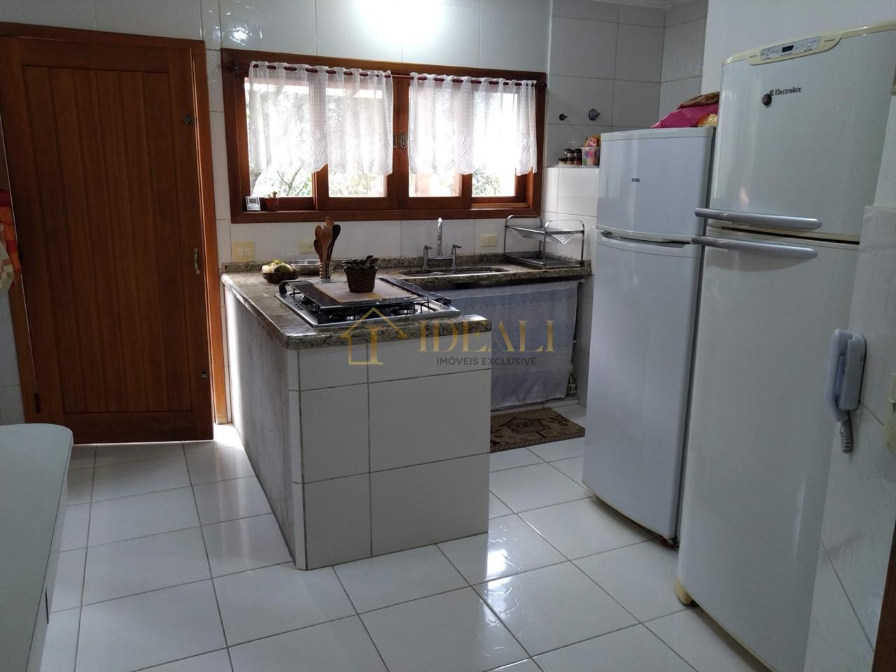 CASA NA SERRA DA CANTAREIRA ( ACEITA FINANCIAMENTO ) CONDOMINIO FECHADO RUA GRAVATA  Mairiporã - 