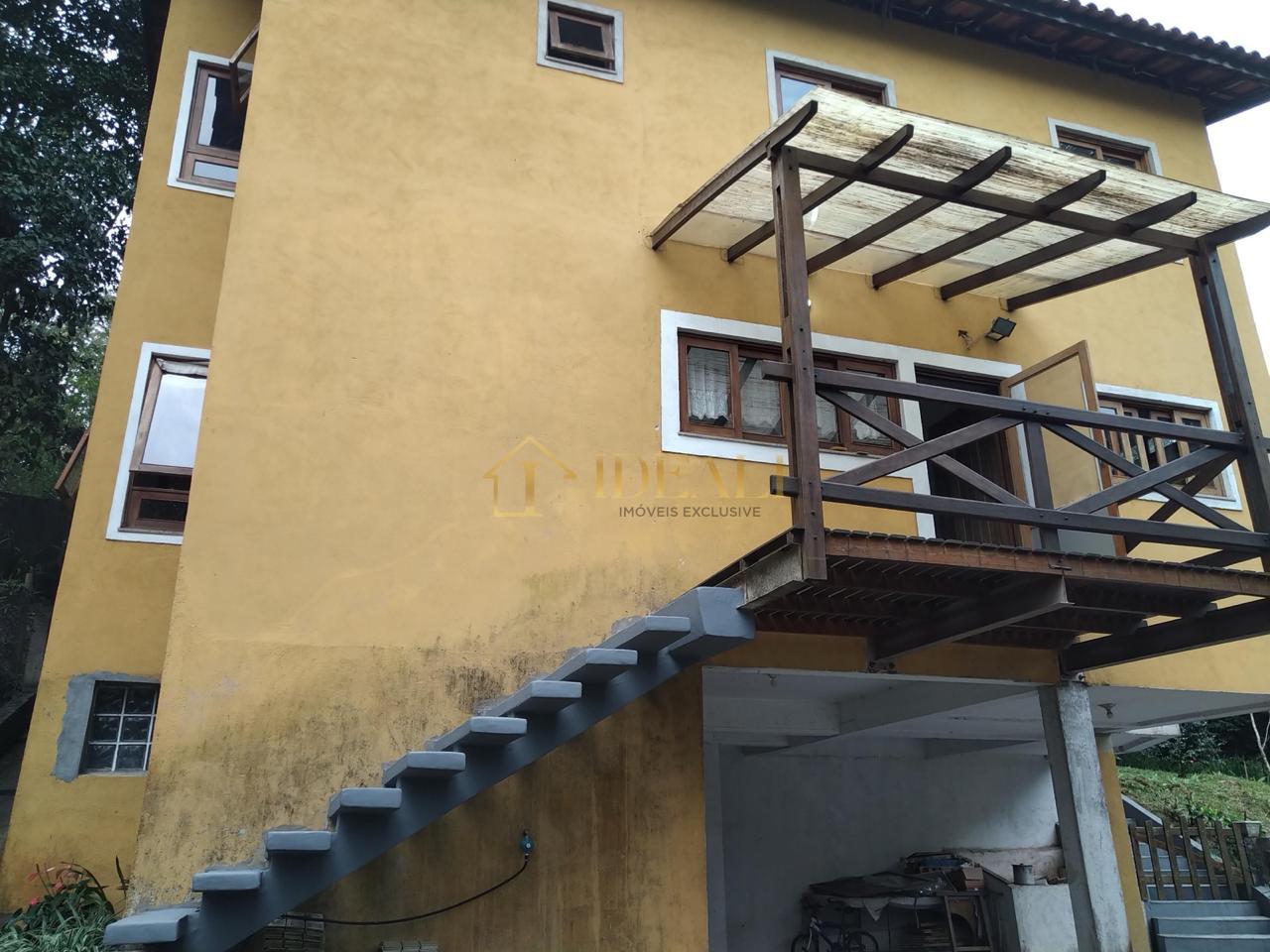 CASA NA SERRA DA CANTAREIRA ( ACEITA FINANCIAMENTO ) CONDOMINIO FECHADO RUA GRAVATA  Mairiporã - 