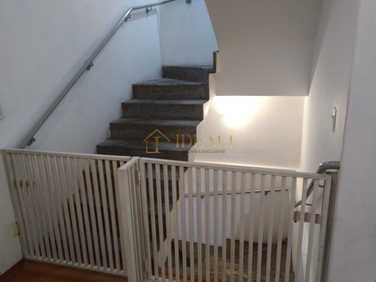 CASA NA SERRA DA CANTAREIRA ( ACEITA FINANCIAMENTO ) CONDOMINIO FECHADO RUA GRAVATA  Mairiporã - 