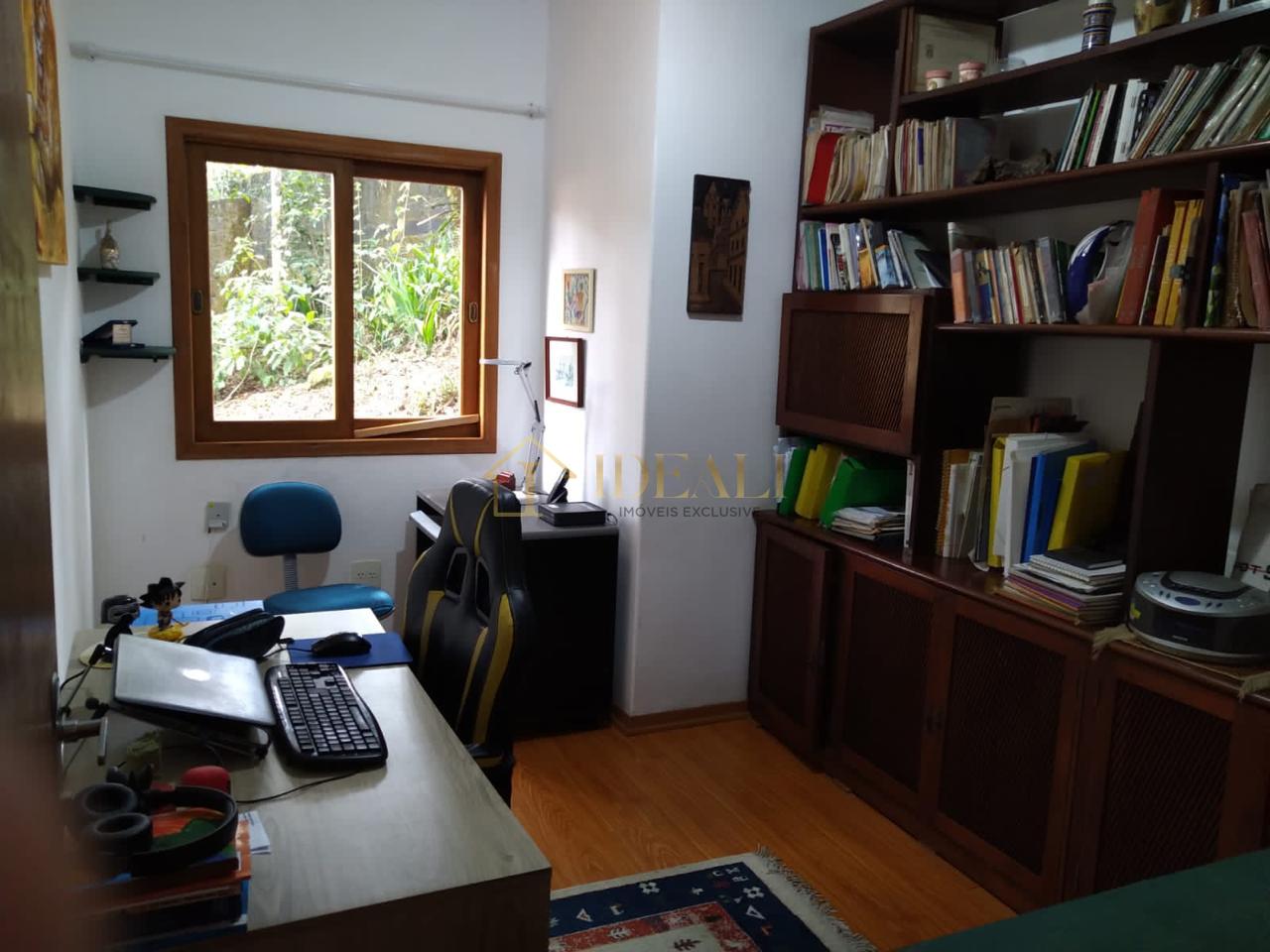 CASA NA SERRA DA CANTAREIRA ( ACEITA FINANCIAMENTO ) CONDOMINIO FECHADO RUA GRAVATA  Mairiporã - 