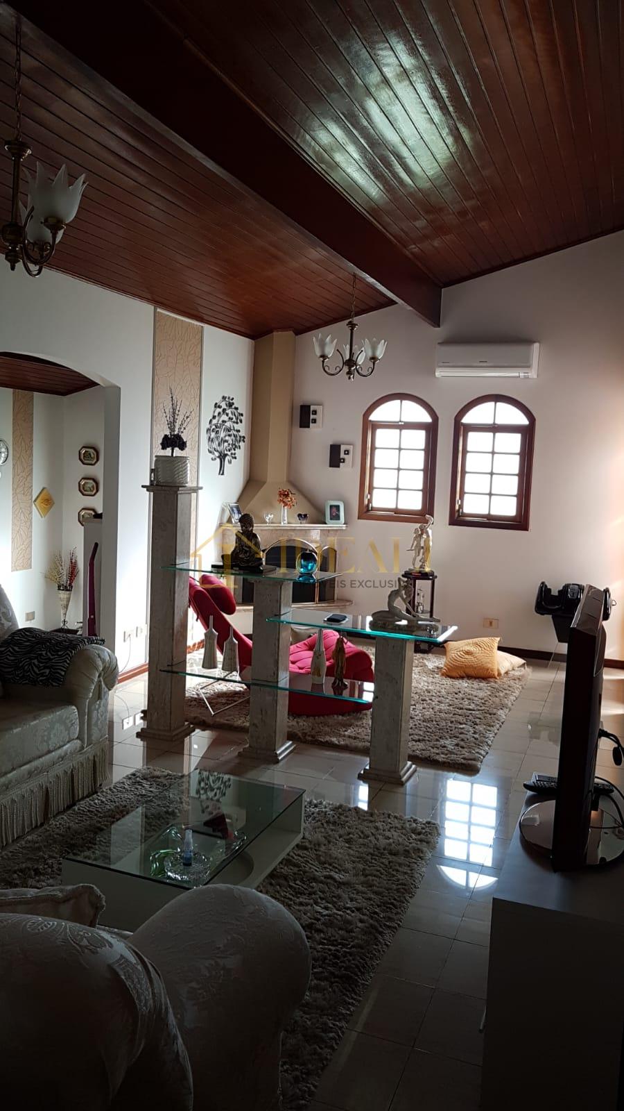 Ch&aacute;cara t&eacute;rrea &agrave; venda em Condom&iacute;nio fechado em Mairipor&atilde; Rua Sibipirunas Mairiporã - 