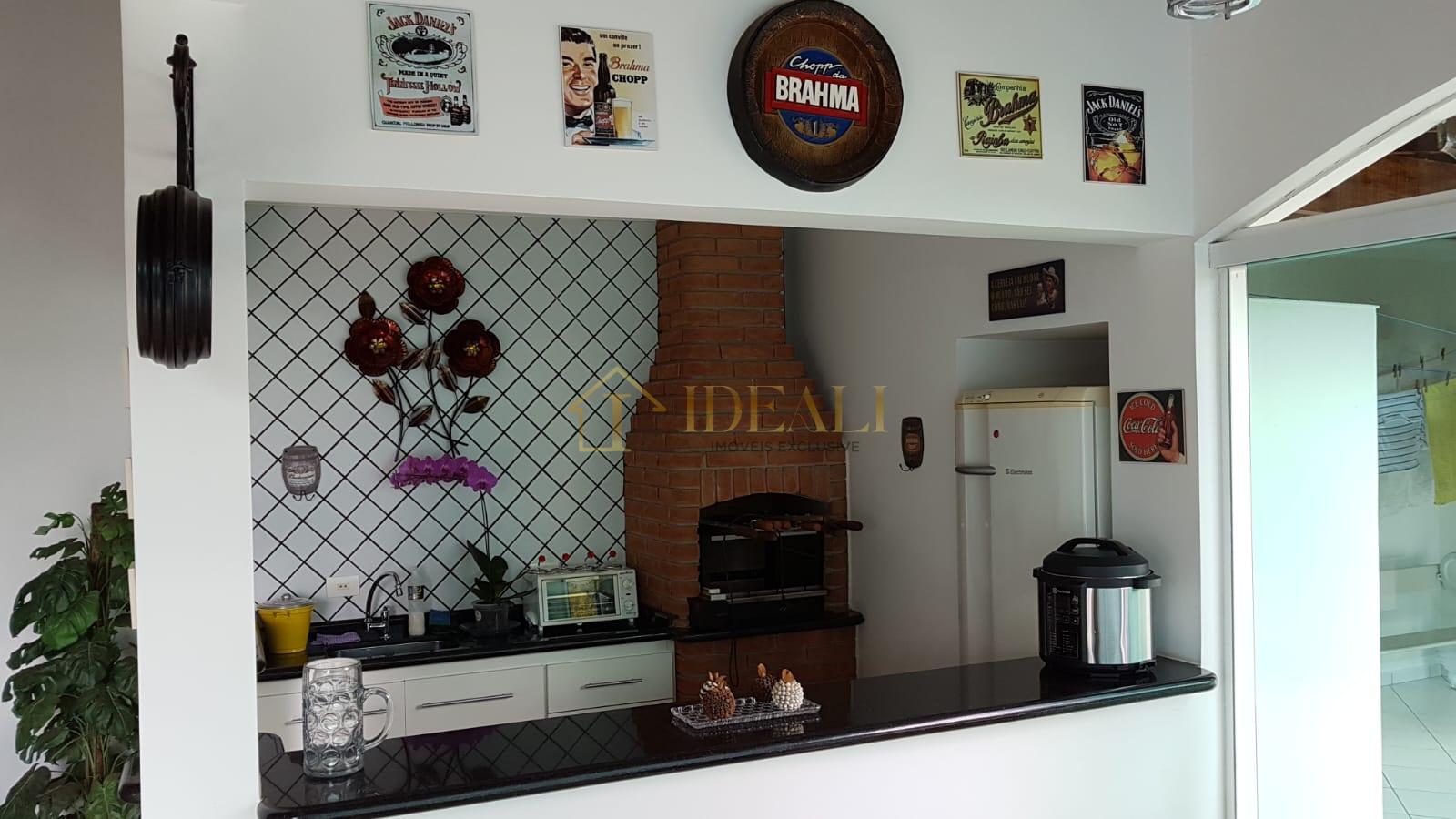 Ch&aacute;cara t&eacute;rrea &agrave; venda em Condom&iacute;nio fechado em Mairipor&atilde; Rua Sibipirunas Mairiporã - 