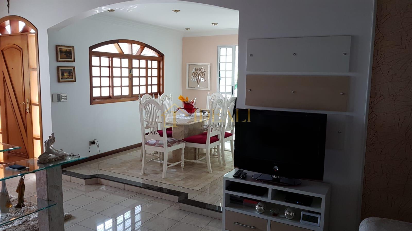 Ch&aacute;cara t&eacute;rrea &agrave; venda em Condom&iacute;nio fechado em Mairipor&atilde; Rua Sibipirunas Mairiporã - 