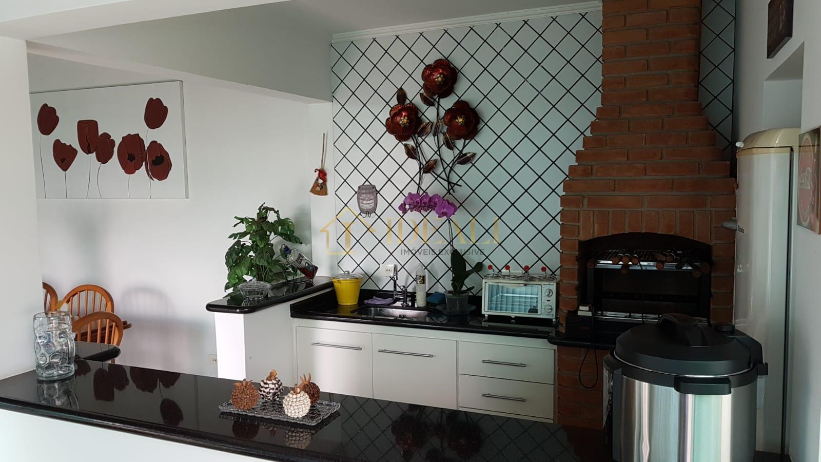 Ch&aacute;cara t&eacute;rrea &agrave; venda em Condom&iacute;nio fechado em Mairipor&atilde; Rua Sibipirunas Mairiporã - 