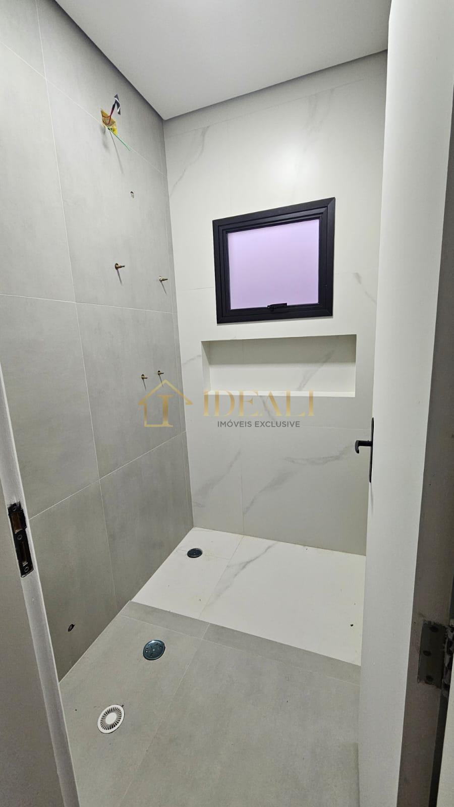 Casa no Condom&iacute;nio Ch&aacute;cara Bela Vista Sibipirunas Mairiporã - 