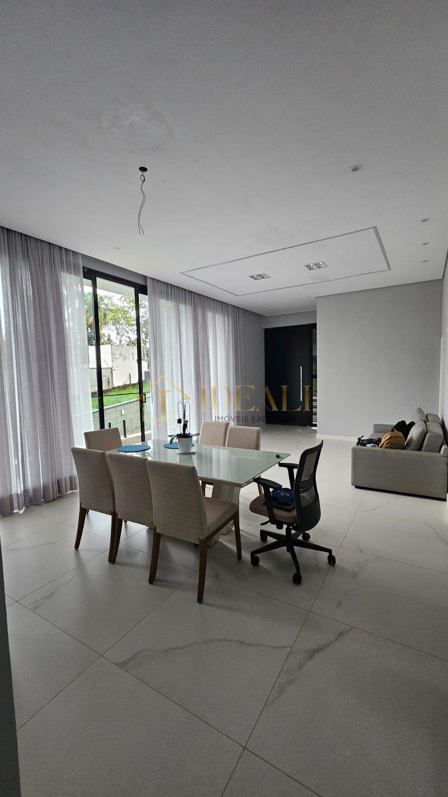 Casa no Condom&iacute;nio Ch&aacute;cara Bela Vista Sibipirunas Mairiporã - 