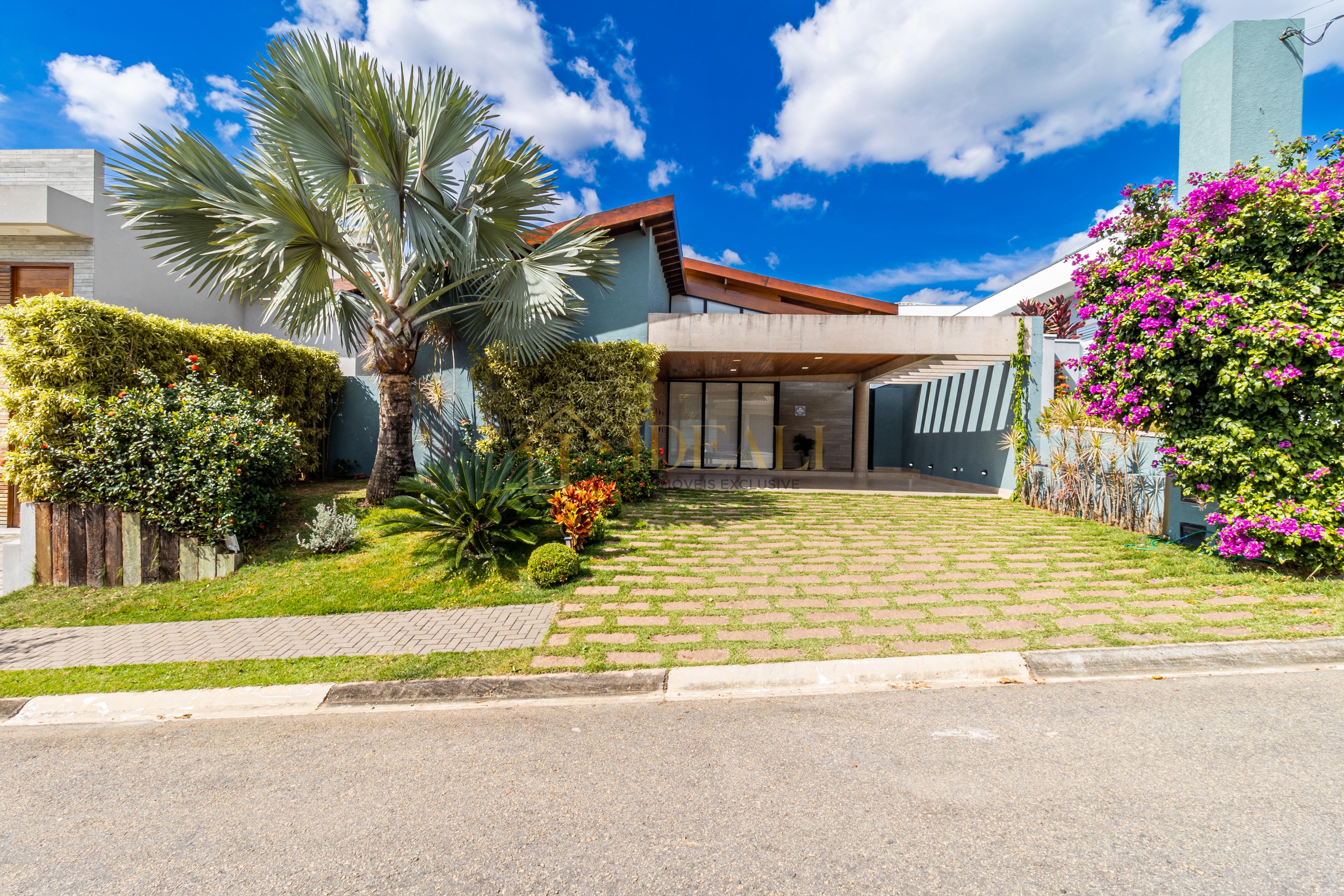 Casa t&eacute;rrea &ndash; porteira fechada no condom&iacute;nio Shambala 3 em Atibaia-SP  Atibaia - 