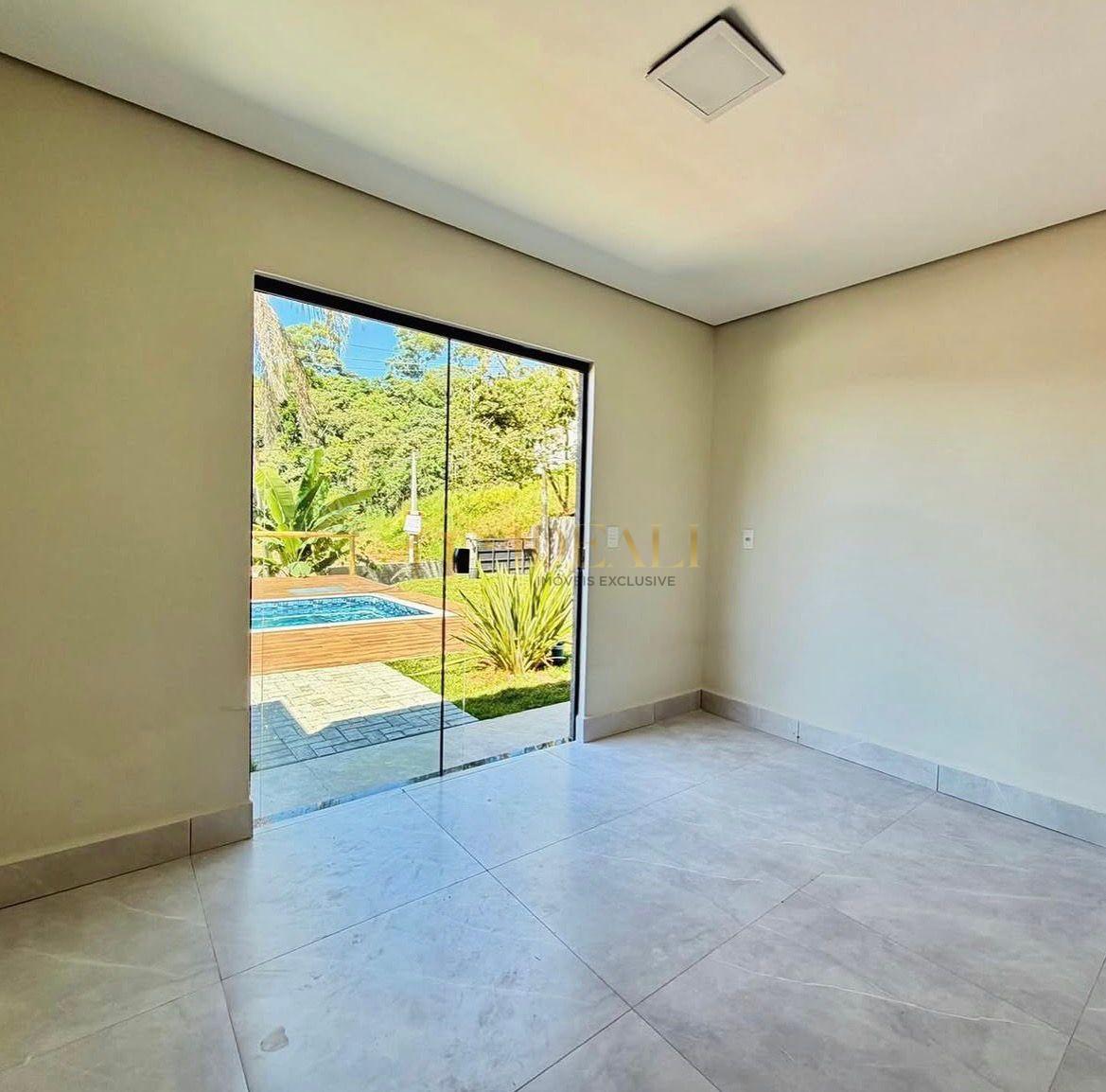 Ch&aacute;cara moderna &agrave; venda em Atibaia  Atibaia - 