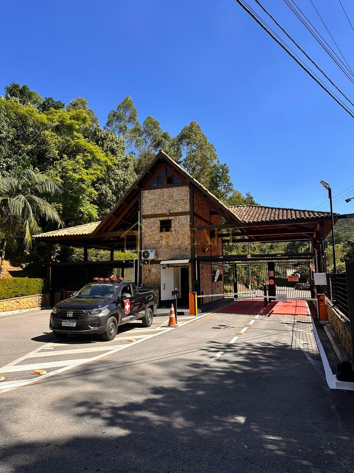 Casa no Condom&iacute;nio Sui&ccedil;a da Cantareira Localizado na Serra da Cantareira  Mairiporã - 