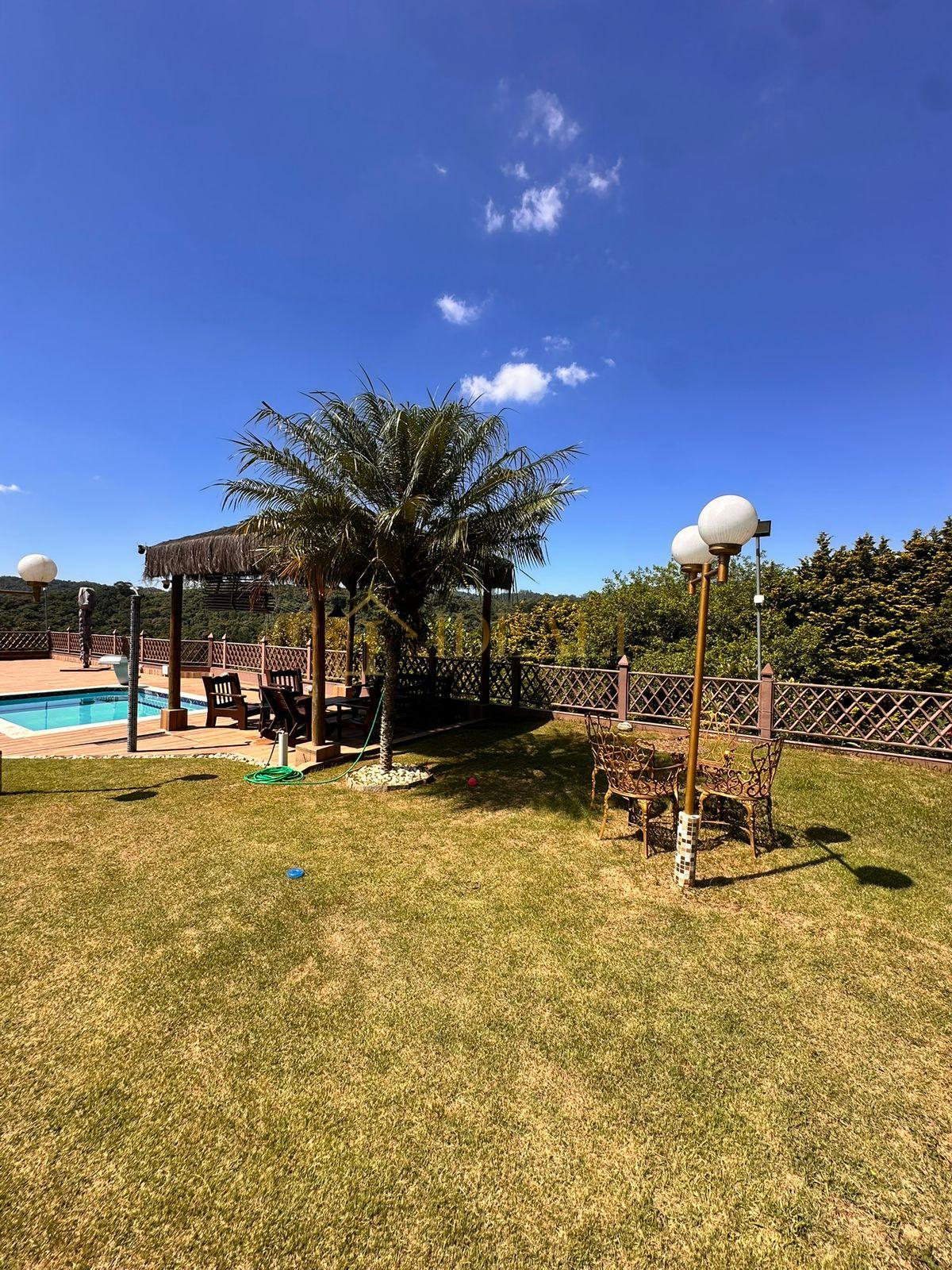 Casa no Condom&iacute;nio Sui&ccedil;a da Cantareira Localizado na Serra da Cantareira  Mairiporã - 