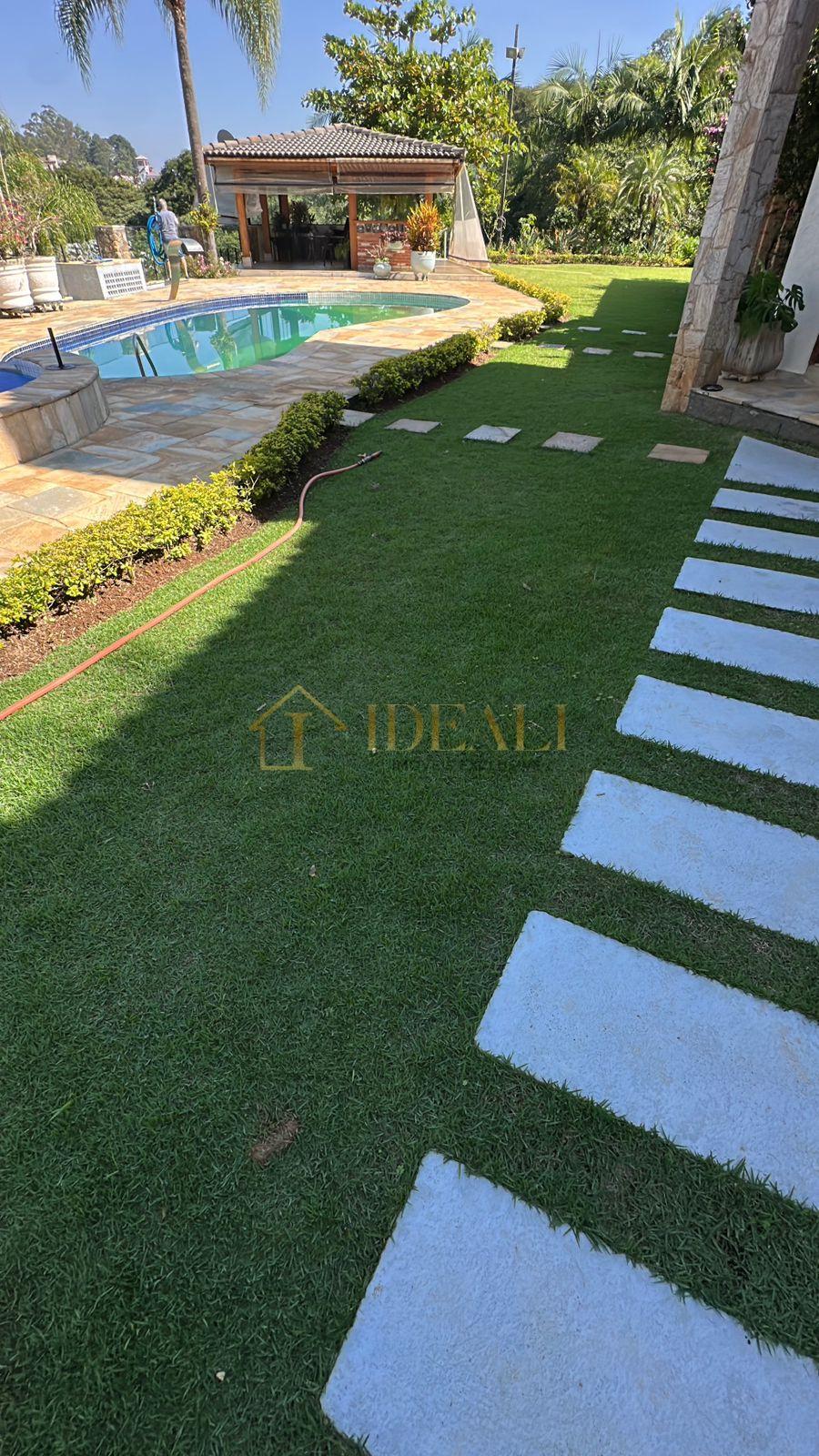 Lind&iacute;ssima Casa no Condom&iacute;nio Gleba II Mairipor&atilde; Alameda dos Eucaliptos Mairiporã - 