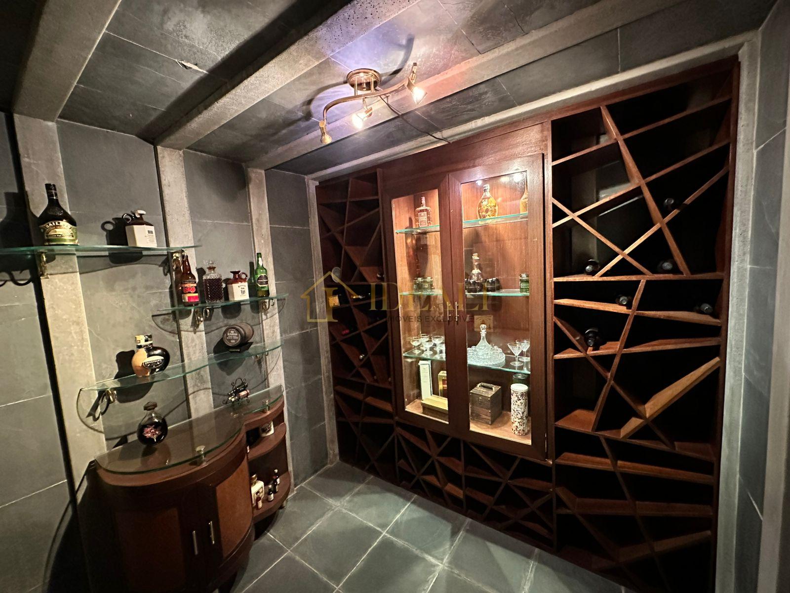 Lind&iacute;ssima Casa no Condom&iacute;nio Gleba II Mairipor&atilde; Alameda dos Eucaliptos Mairiporã - 