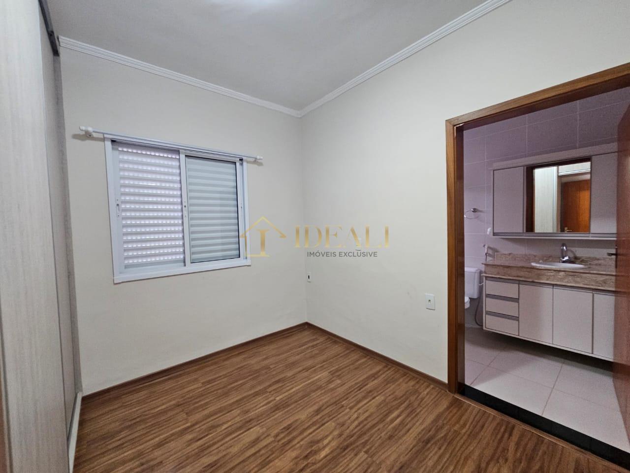 Linda Casa no Condom&iacute;nio Terras Atibaia I Rua Monteiro Lobato Atibaia - 