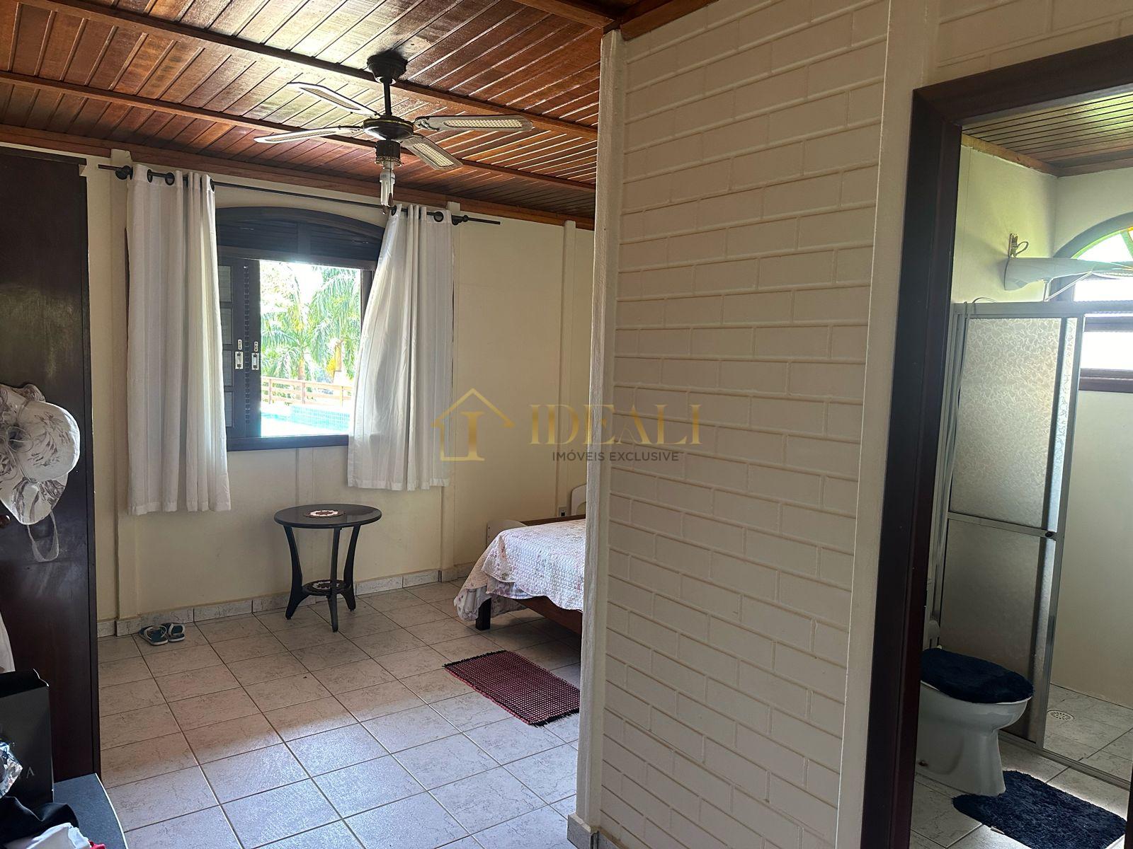 Linda Casa no Bairro Tabo&atilde;o  Nazaré Paulista - 