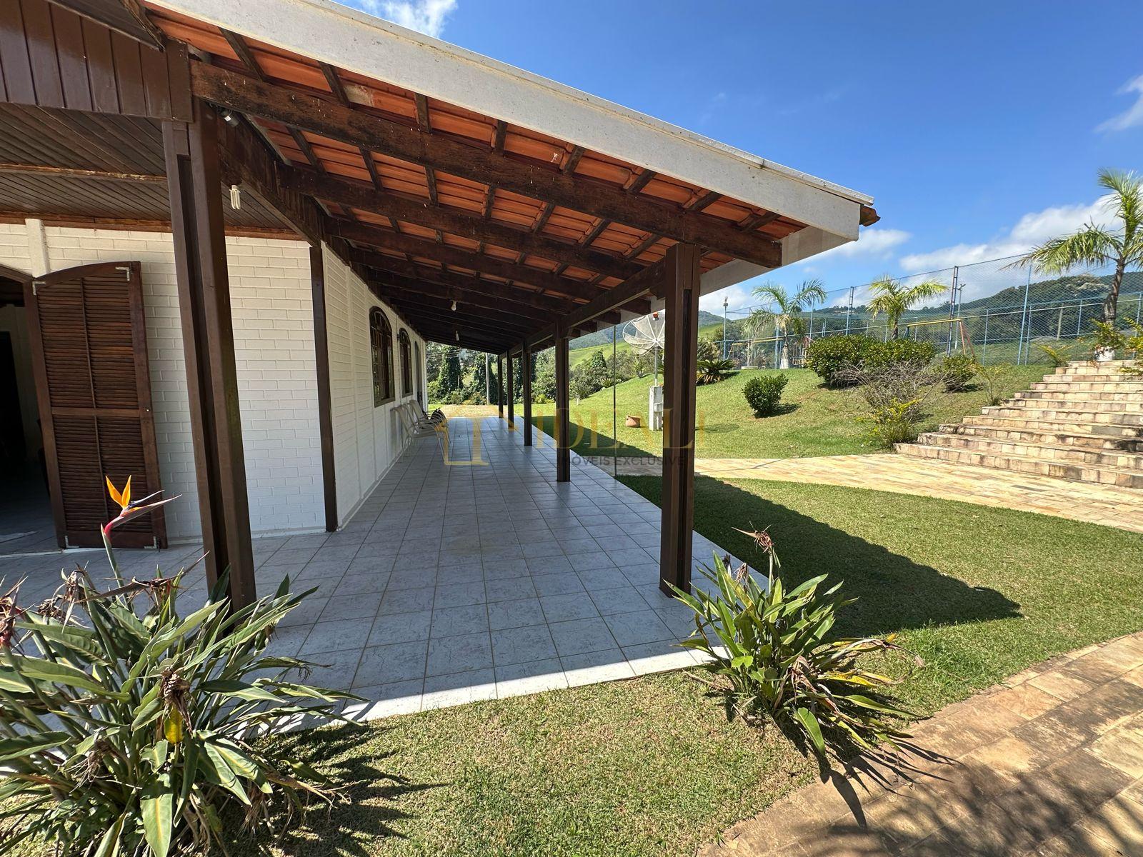 Linda Casa no Bairro Tabo&atilde;o  Nazaré Paulista - 