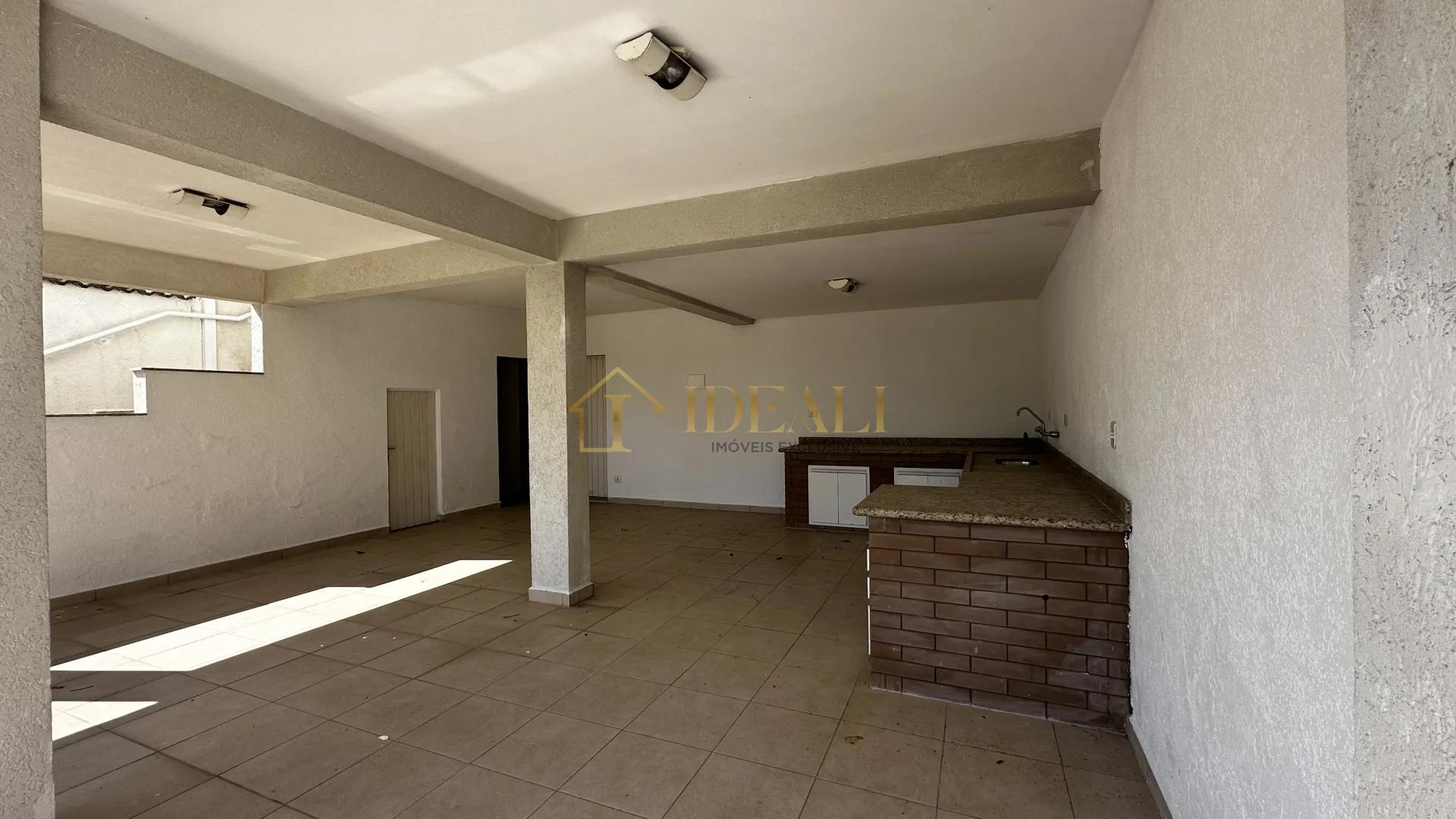 Casa em Condom&iacute;nio para Venda e Loca&ccedil;&atilde;o em Mairipor&atilde;/SP  Mairiporã - 