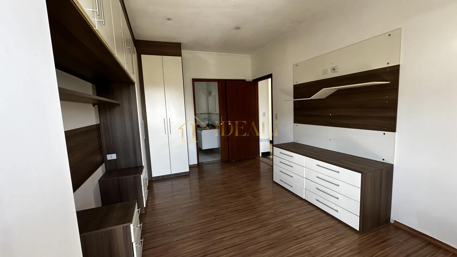 Casa em Condom&iacute;nio para Venda e Loca&ccedil;&atilde;o em Mairipor&atilde;/SP  Mairiporã - 