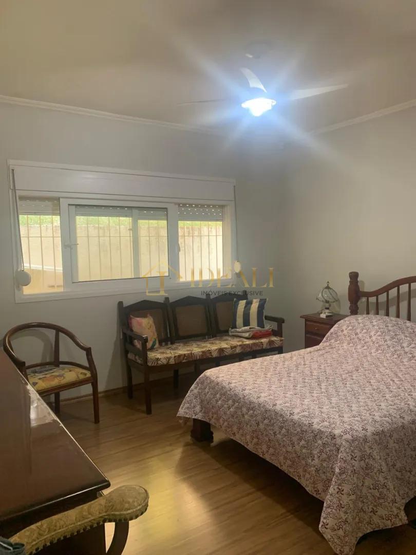 Casa &agrave; Venda no Condom&iacute;nio Serra da Estrela em Atibaia  Atibaia - 